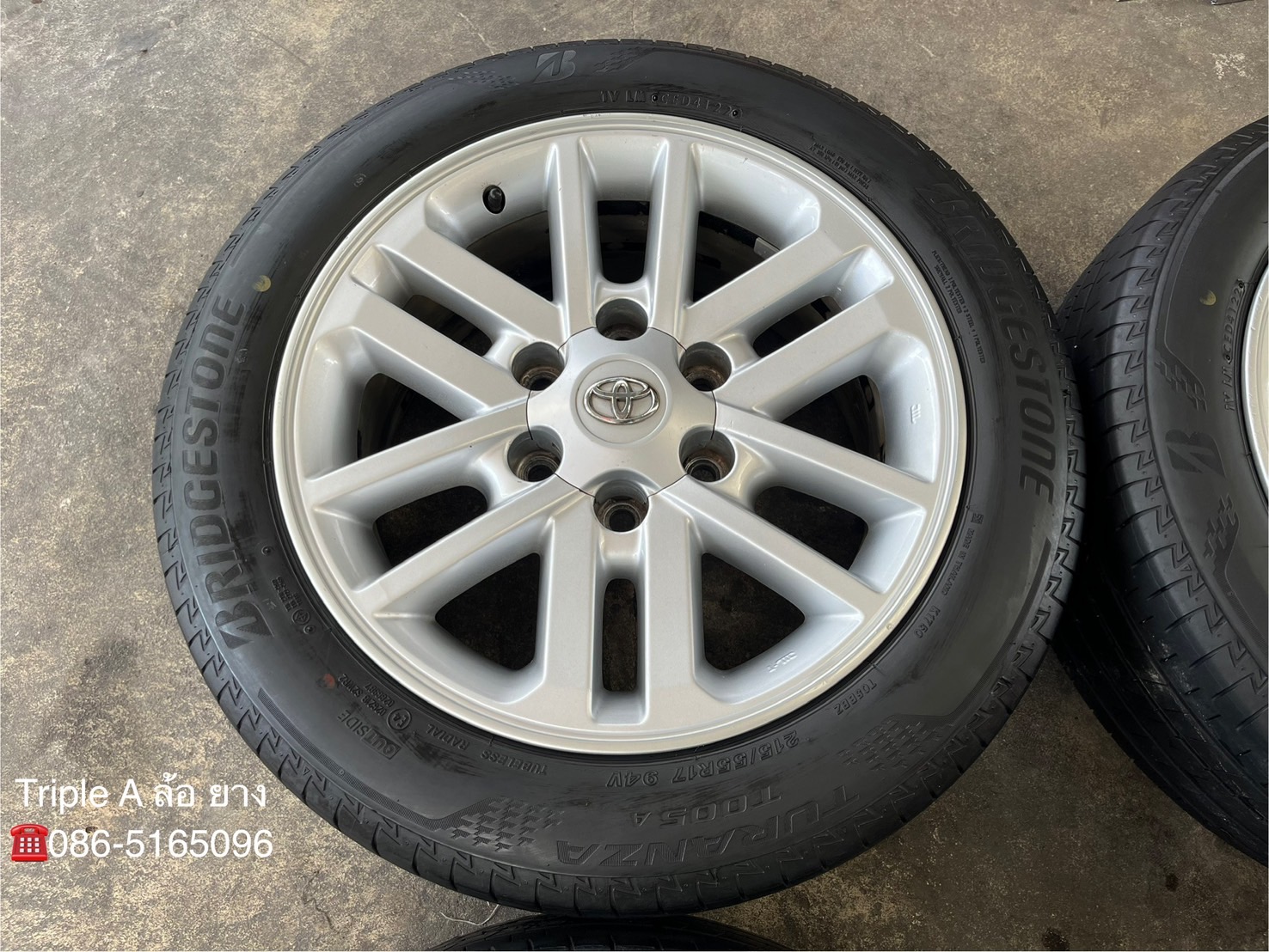 ✨ล้อแม็ก 6รู139✨Toyota ขอบ 17 พร้อมยาง 215-55-17 Bridgestone💥ปลายปี 22💥🚘ใส่กับ รถตู้ Commuter 6รู139 ได้เลย