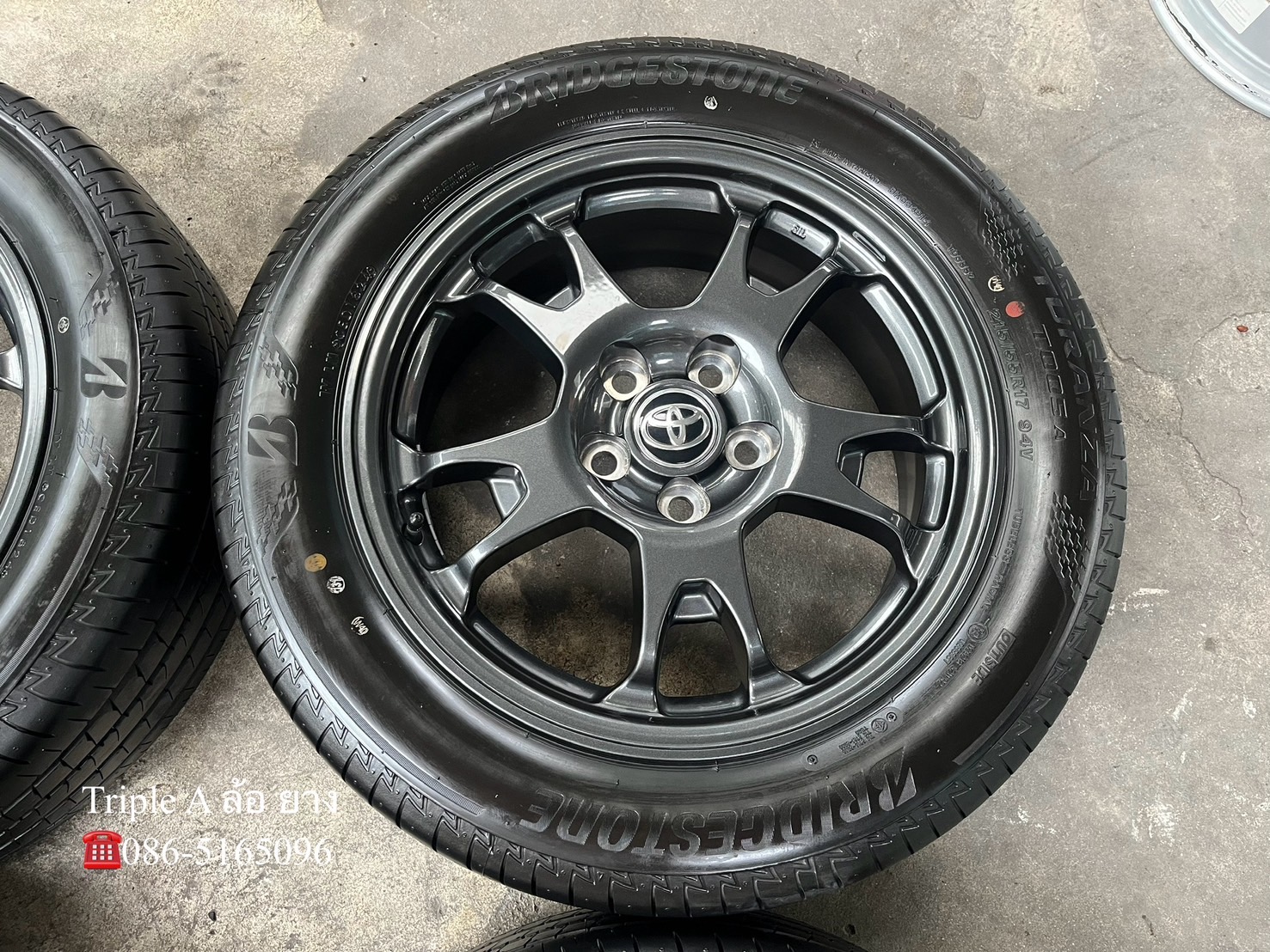 ♨ปี 24♨✨ล้อแม็กพร้อมยางป้ายแดง✨Toyota Revo Z Edition รุ่น 60 ปี ขอบ 17💖สวยกริ๊บ💖