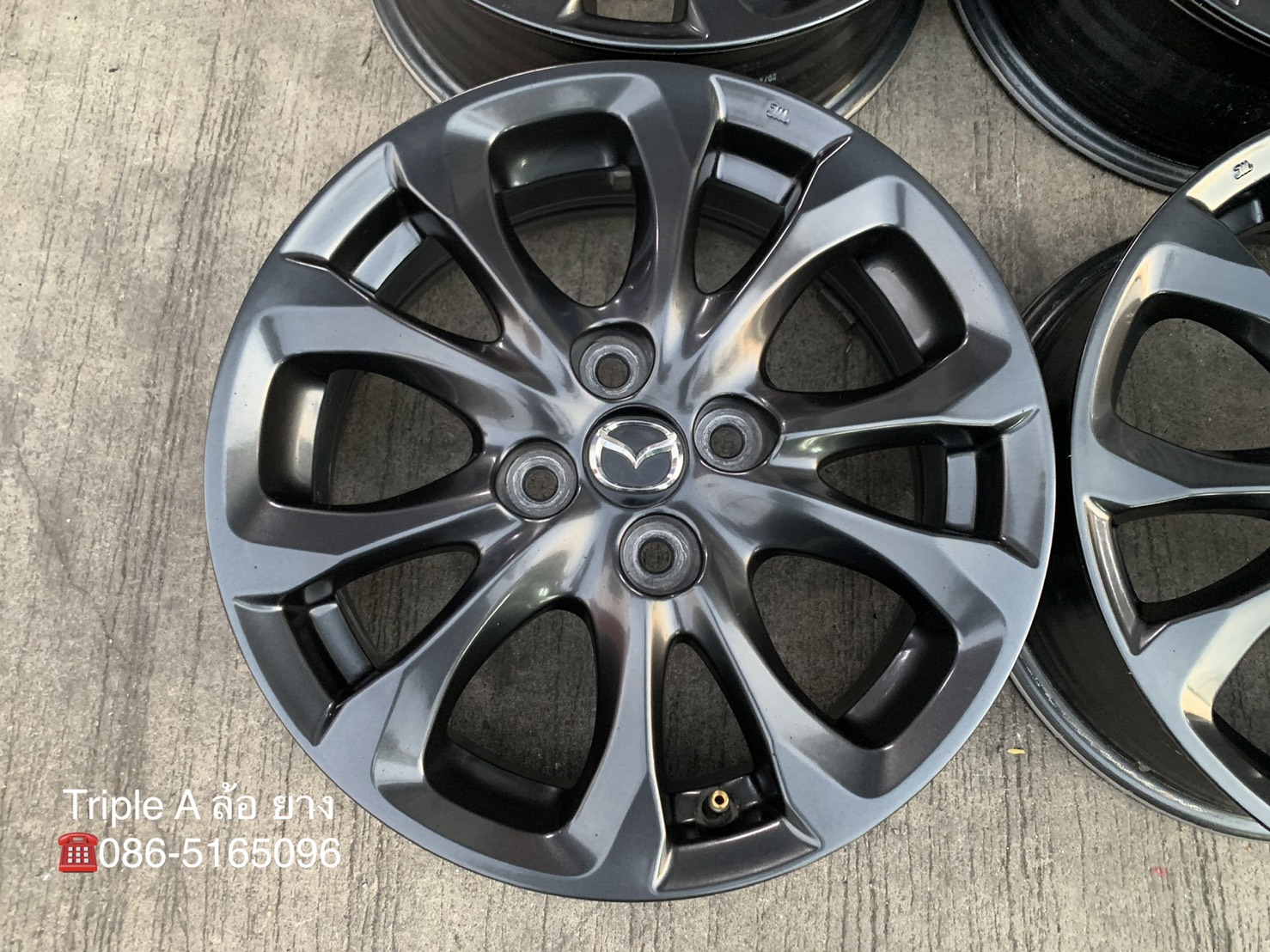 ล้อแม็ก Mazda 2 Skyactiv ขอบ 15 สีดำ มิดไนท์ สภาพสวย