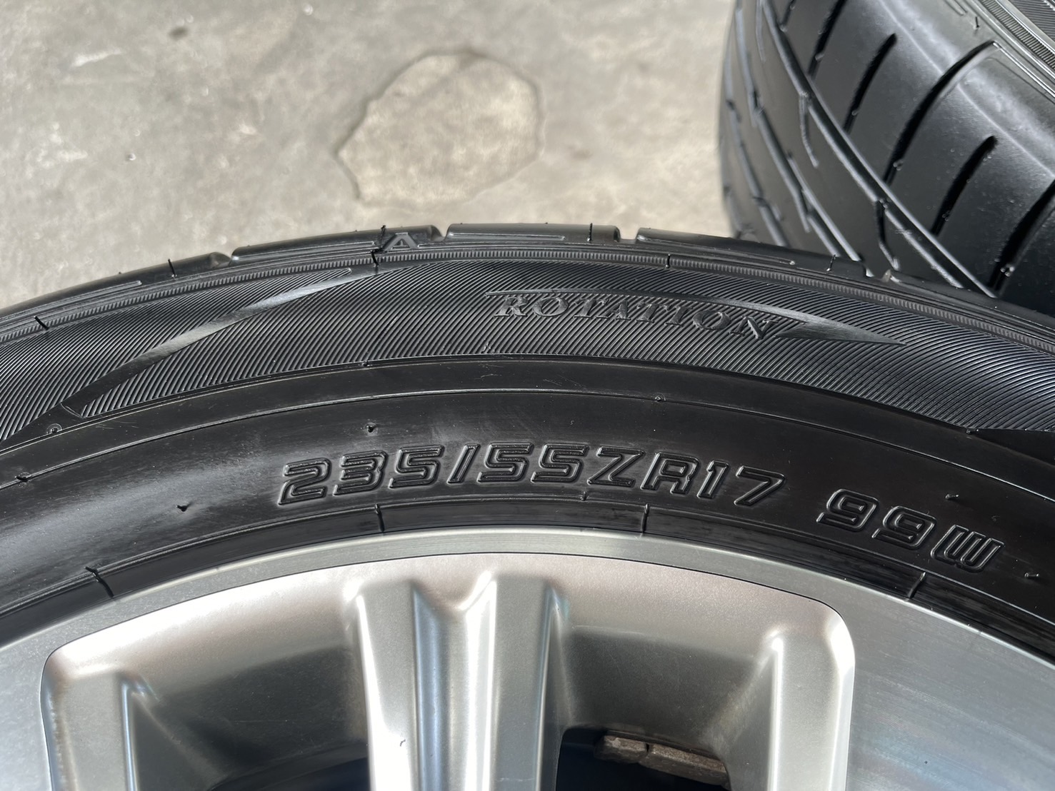 ✨ล้อแม็ก✨ฮุนได Hyundai H1 ขอบ 17 พร้อมยาง 235-55-17 Dunlop💥ปี 22💥