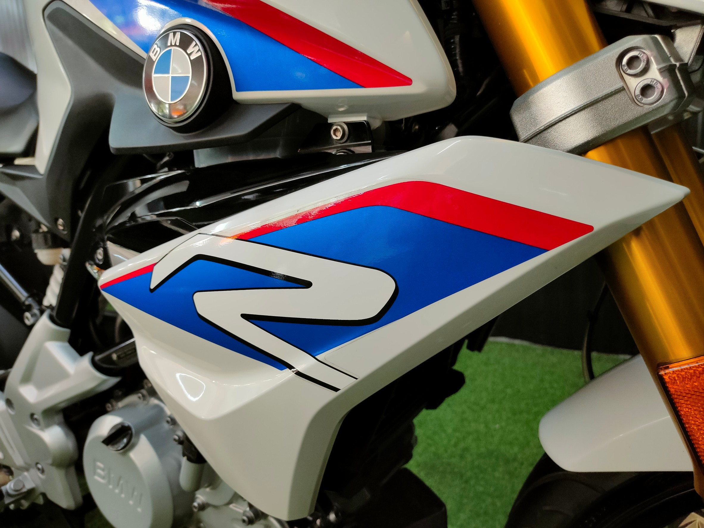 "จะออกรถใหม่...แวะดูคันนี้ก่อน" 😘 BMW G310r ปี 2021 model2019 สภาพนางฟ้าจ๋า ✨ สายจอด2พันโล‼️