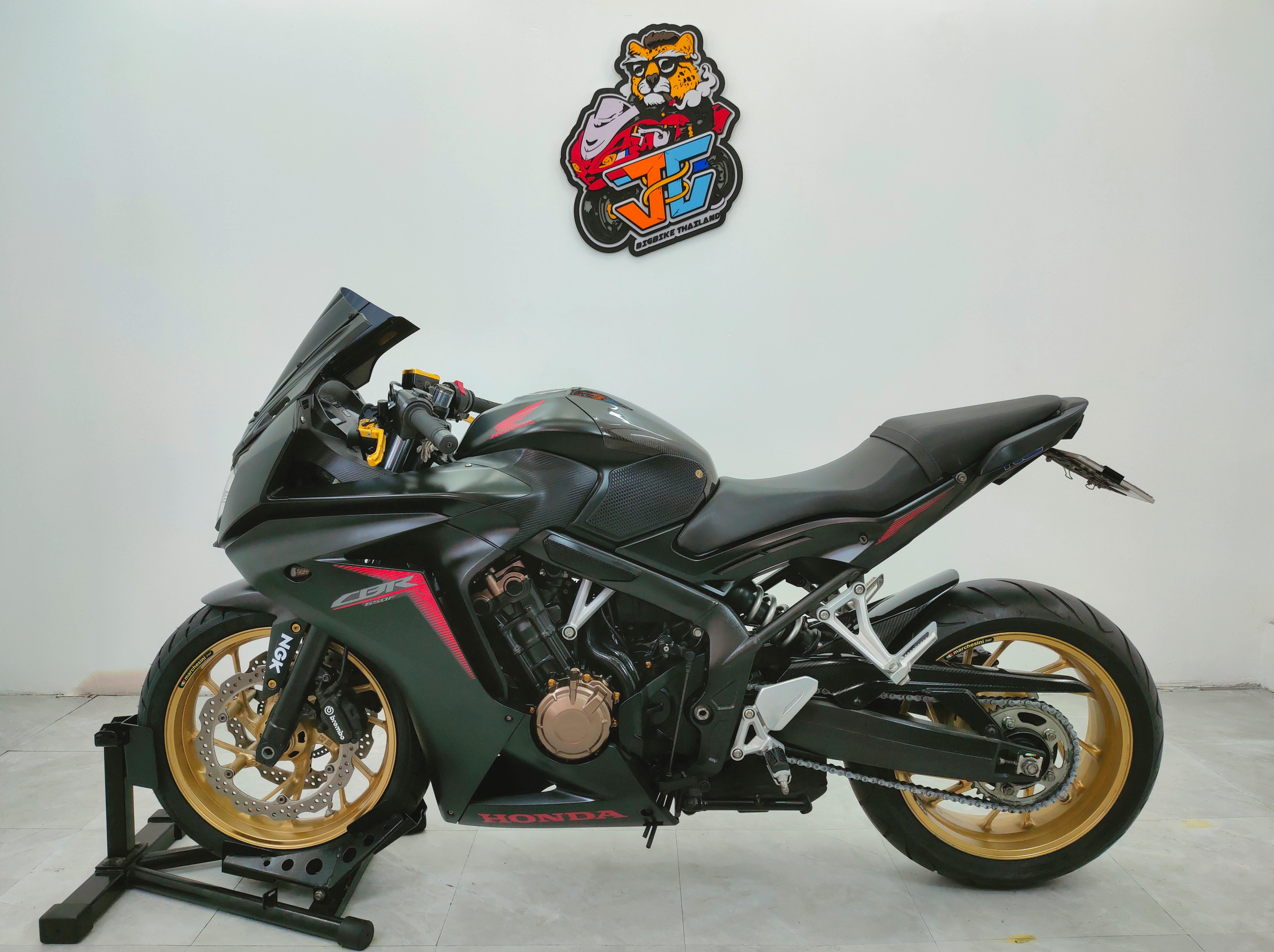 ดำ ดุๆ มาใหม่อีกลำ HONDA CBR650F รถปลายปี 2017 ทรงดีวิ่งน้อยจ้า
