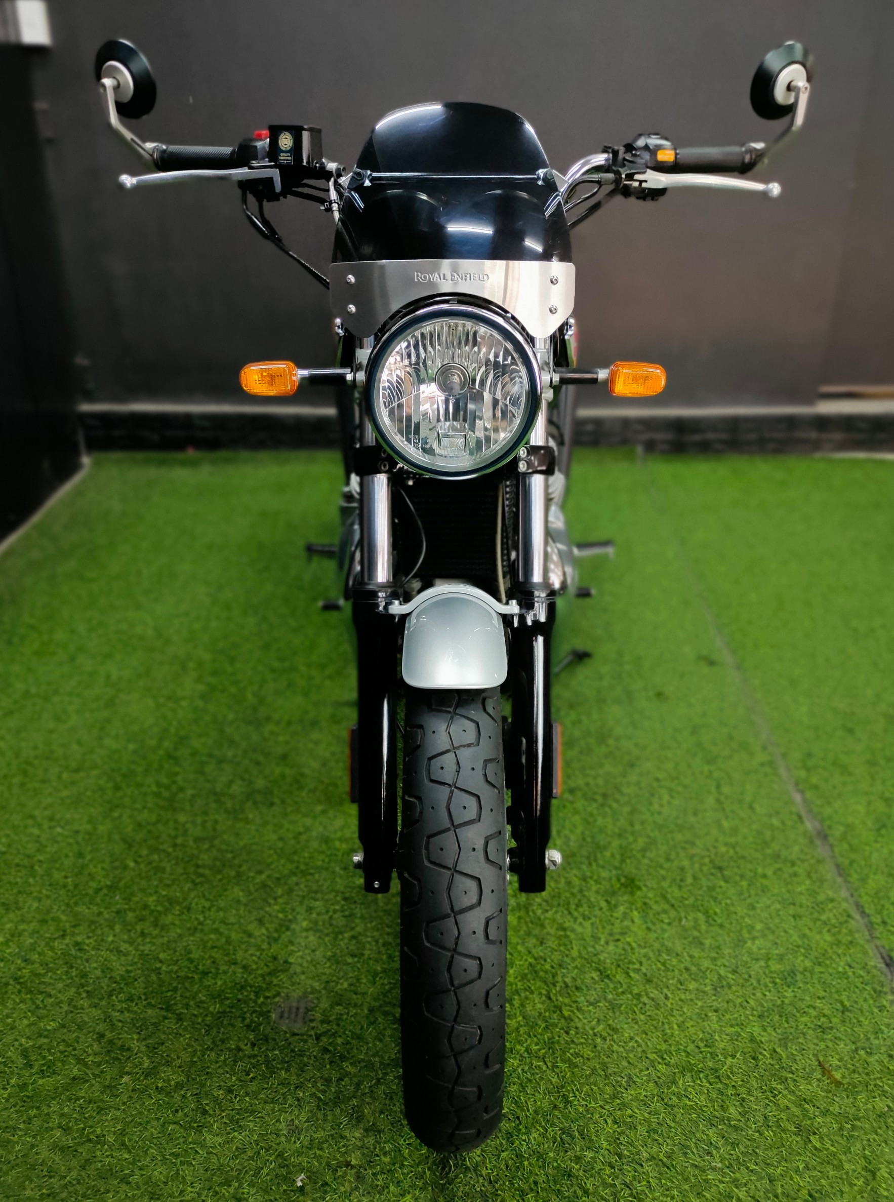 😎 มาแว้วโมเดิร์นคลาสสิกยอดนิยม "Royal Enfield" Interceptor 650 INT จดทะเบียนปี2020....สวยจริงไรจริงคันนี้⁉️