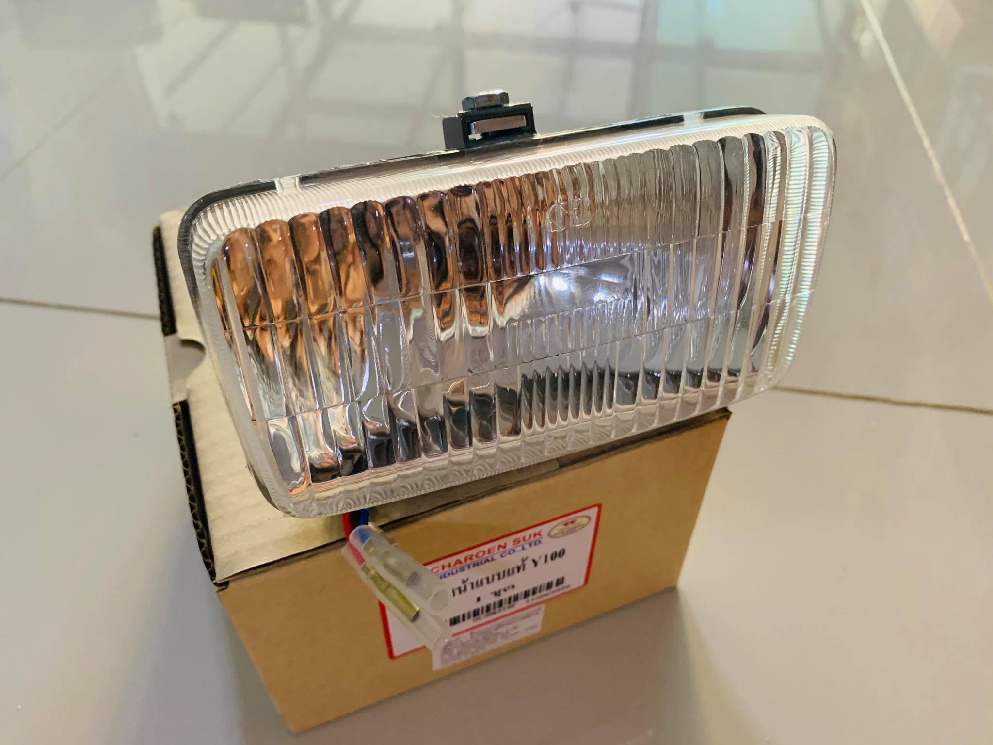 ไฟหน้าy100 mate100แบบแท้ พร้อมหลอดไฟ+ขั้วไฟ ใช้งานได้เลย