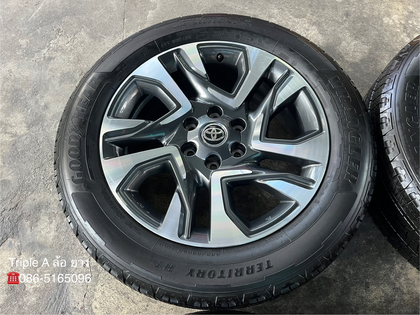✨ล้อแม็ก✨Toyota Fortuner Legender รุ่นใหม่ล่าสุด ขอบ 20 พร้อมยางน้องๆป้ายแดง 255-55-20 GoodYear🌟ปี 23🌟
