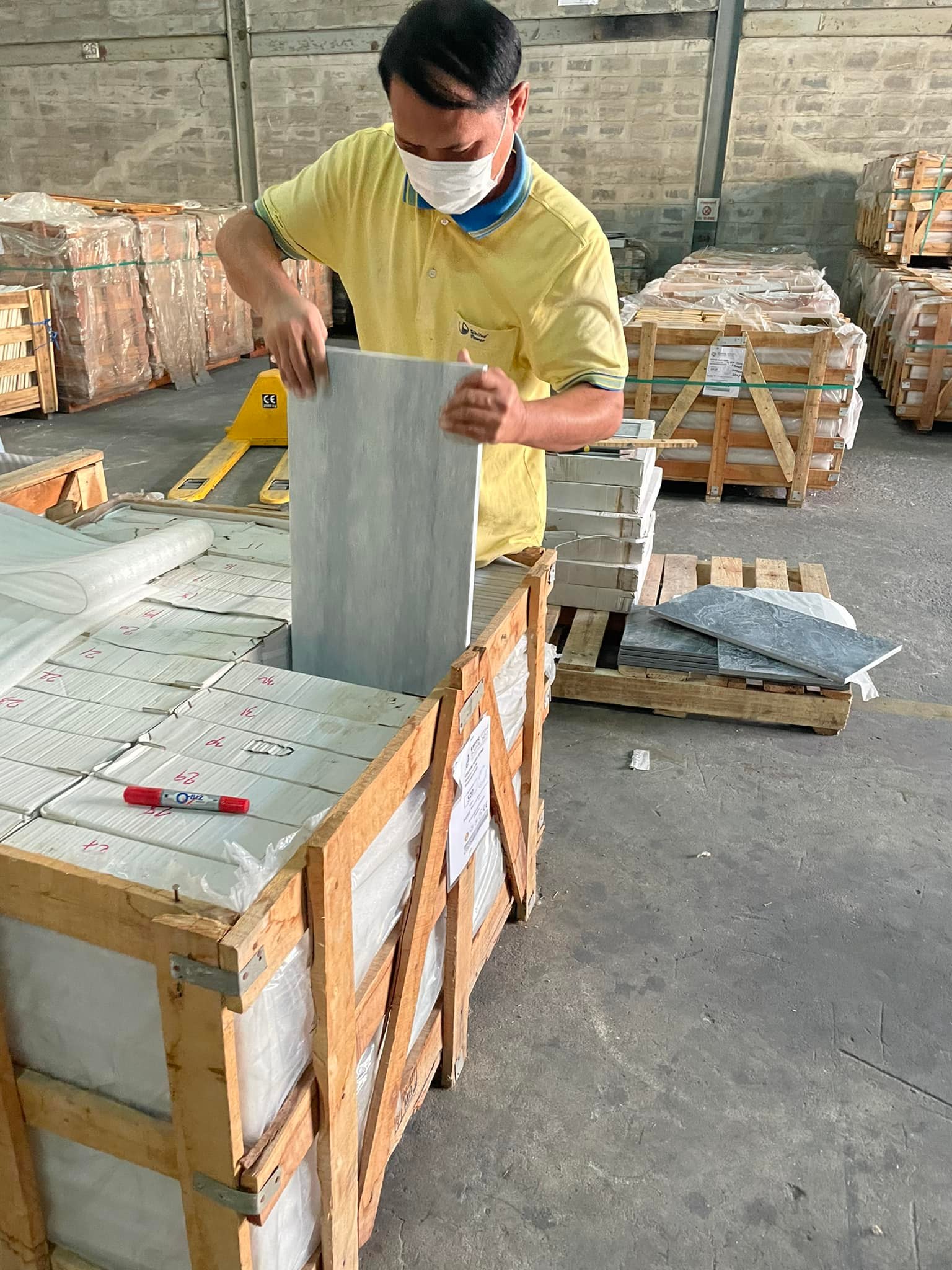 หินธรรมชาติ แผ่นสวย พร้อมส่ง Crystal Black