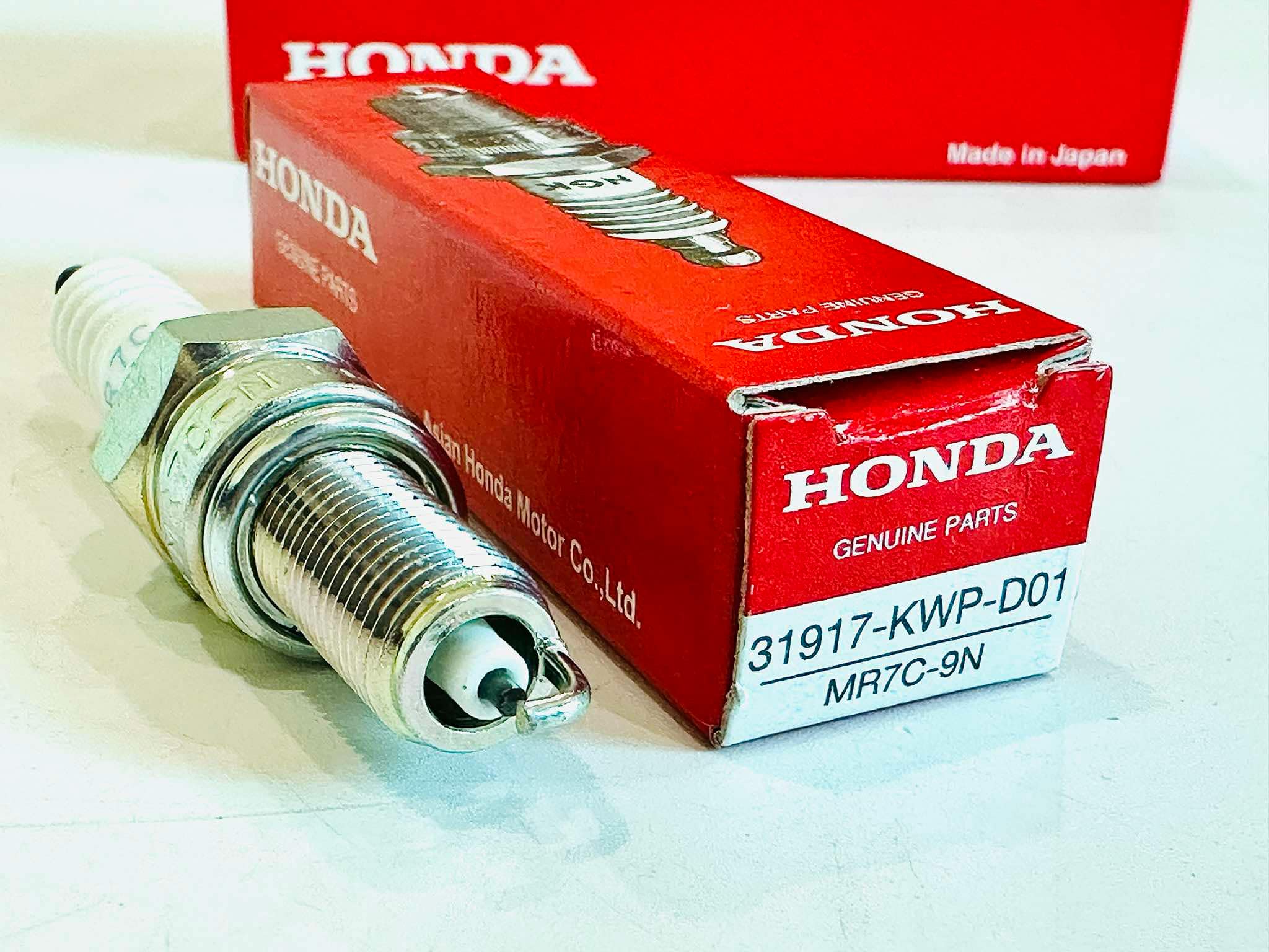 หัวเทียน ซูเม่อเอ็กซ์ 2017 zoomer x 2017 แท้ศูนย์ฮอนด้า MR8C-9N B31