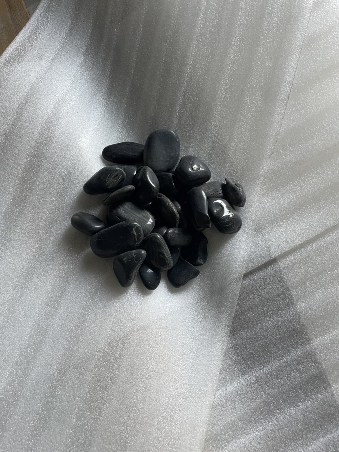 หินกรวดดำเงาบาหลี