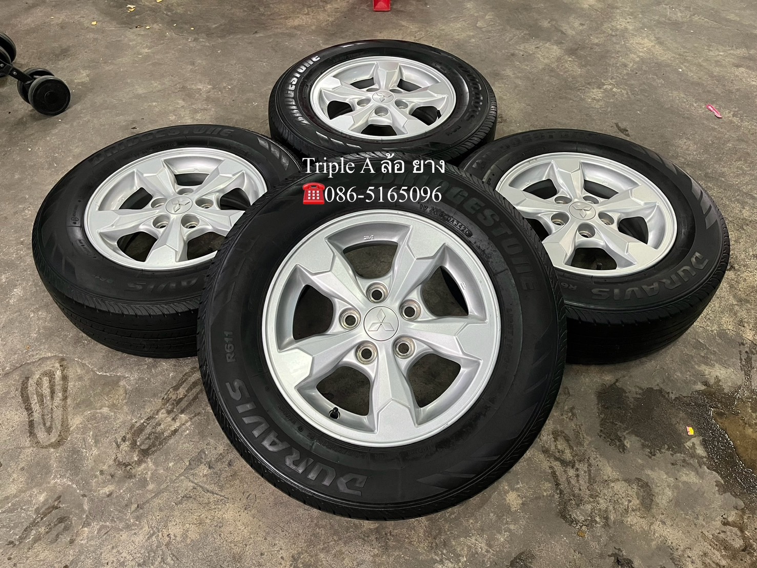 ✨ล้อแม็ก 5รู114✨Mitsu Triton ขอบ 15 พร้อมยาง 205-70-15 Bridgestone ปี 20