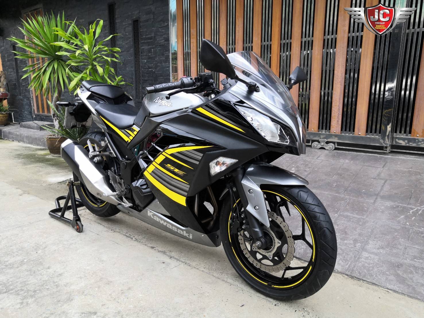 Ninja300abs~Special Edition รถบ้านแท้มือเดียว เครื่องเดิม ไมล์แท้หมื่นกว่าโล