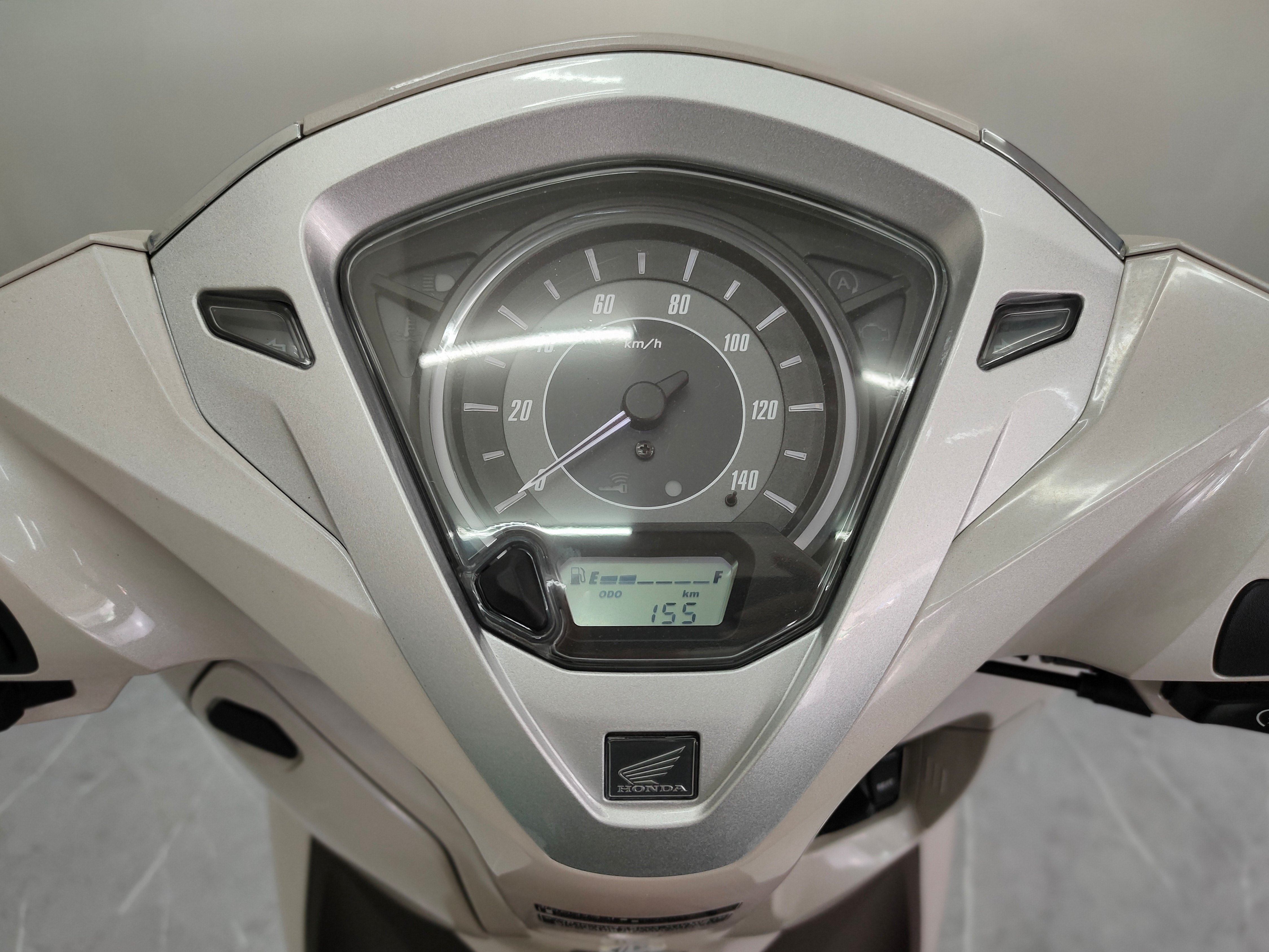 อร๊ายย‼️หรีดร้อยโล 😱 AII NEW LEAD125 4V ปี 2023 แท้ สายจอด 1xx โลแท้ๆ สภาพนี้ป้ายแดงชัดๆ 💥