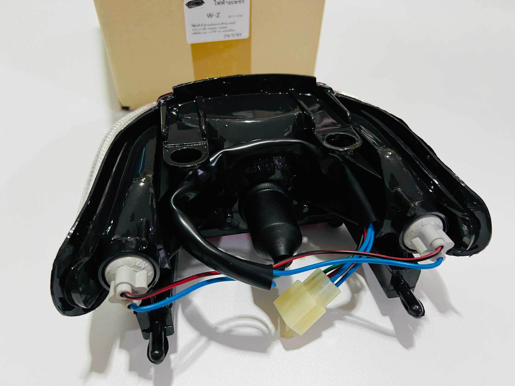 ไฟท้ายเวฟz wave-z แดงใส บ4-บ7