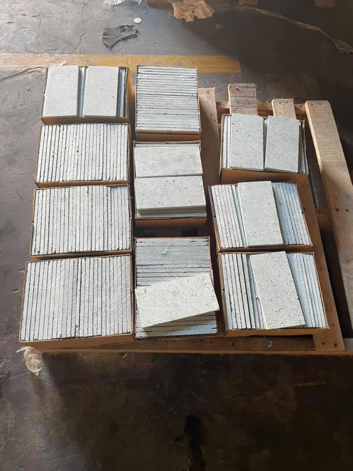 หินปูสระว่ายน้ำ Green Sukabumi 10x20 cm