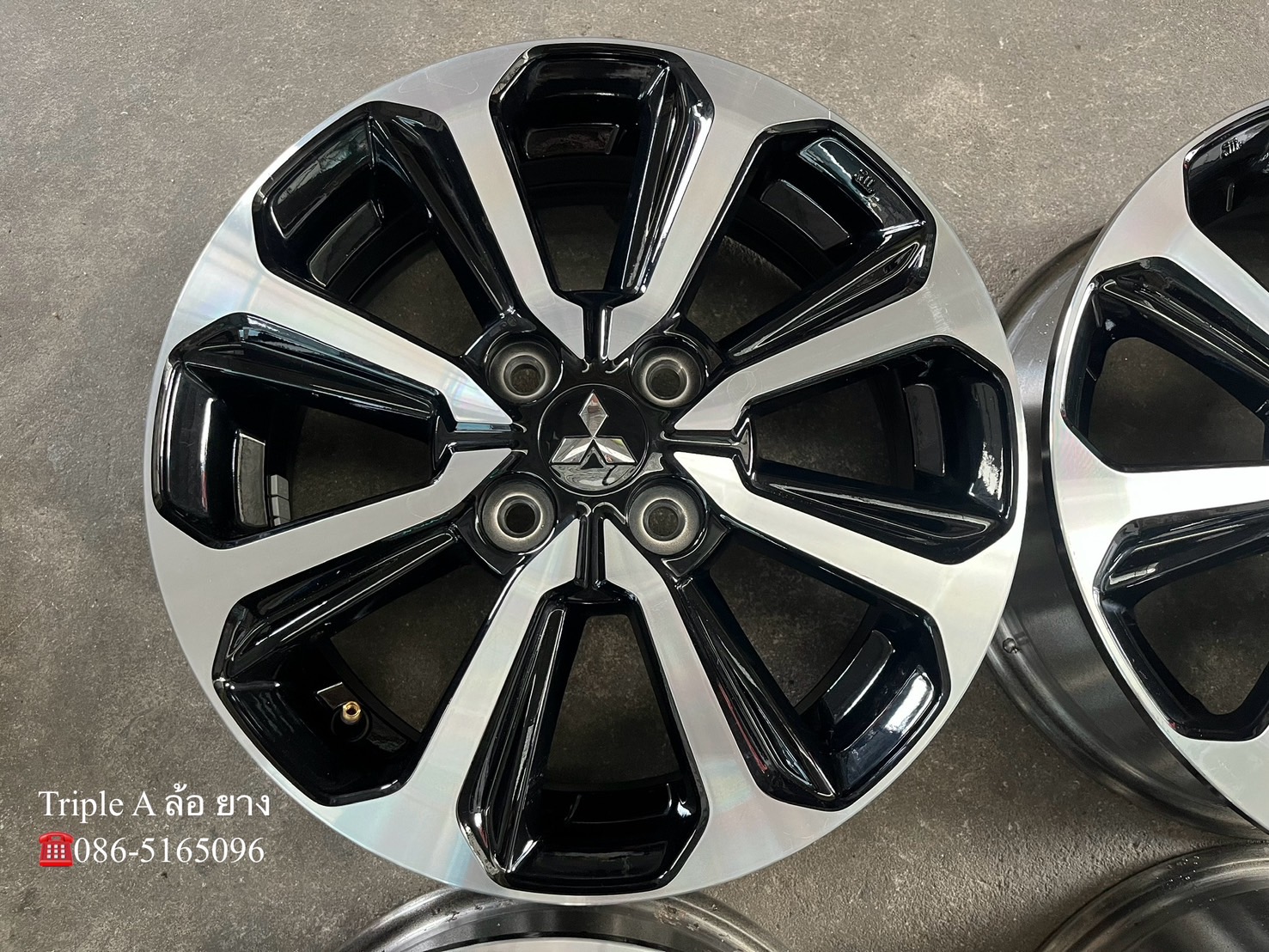 ✨ล้อแม็กป้ายแดง✨Mitsu Mirage รุ่นใหม่ ขอบ 15 ดำหน้าเงา💖สวยกริ๊บ💖