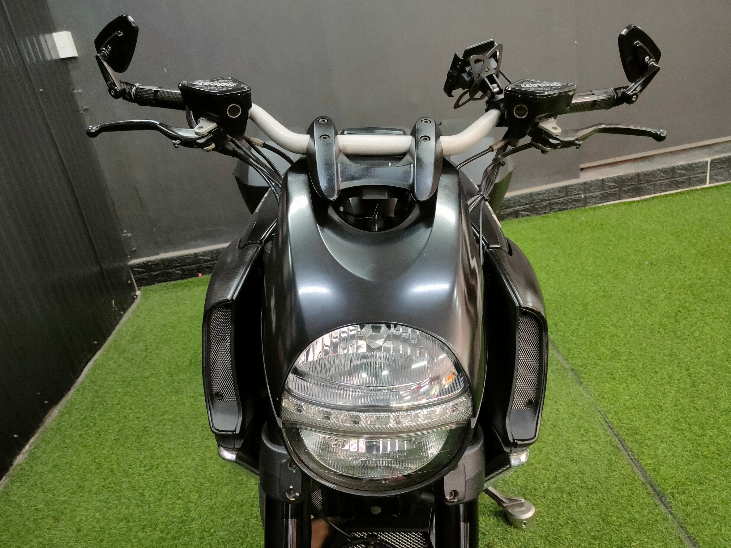 🤗 ที่สุดรถสาย Sport Cruiser....Ducati #Diavel1200 รถปี 2013 อดีตรถ"หลักล้าน"...ราคาอย่างโดนๆ