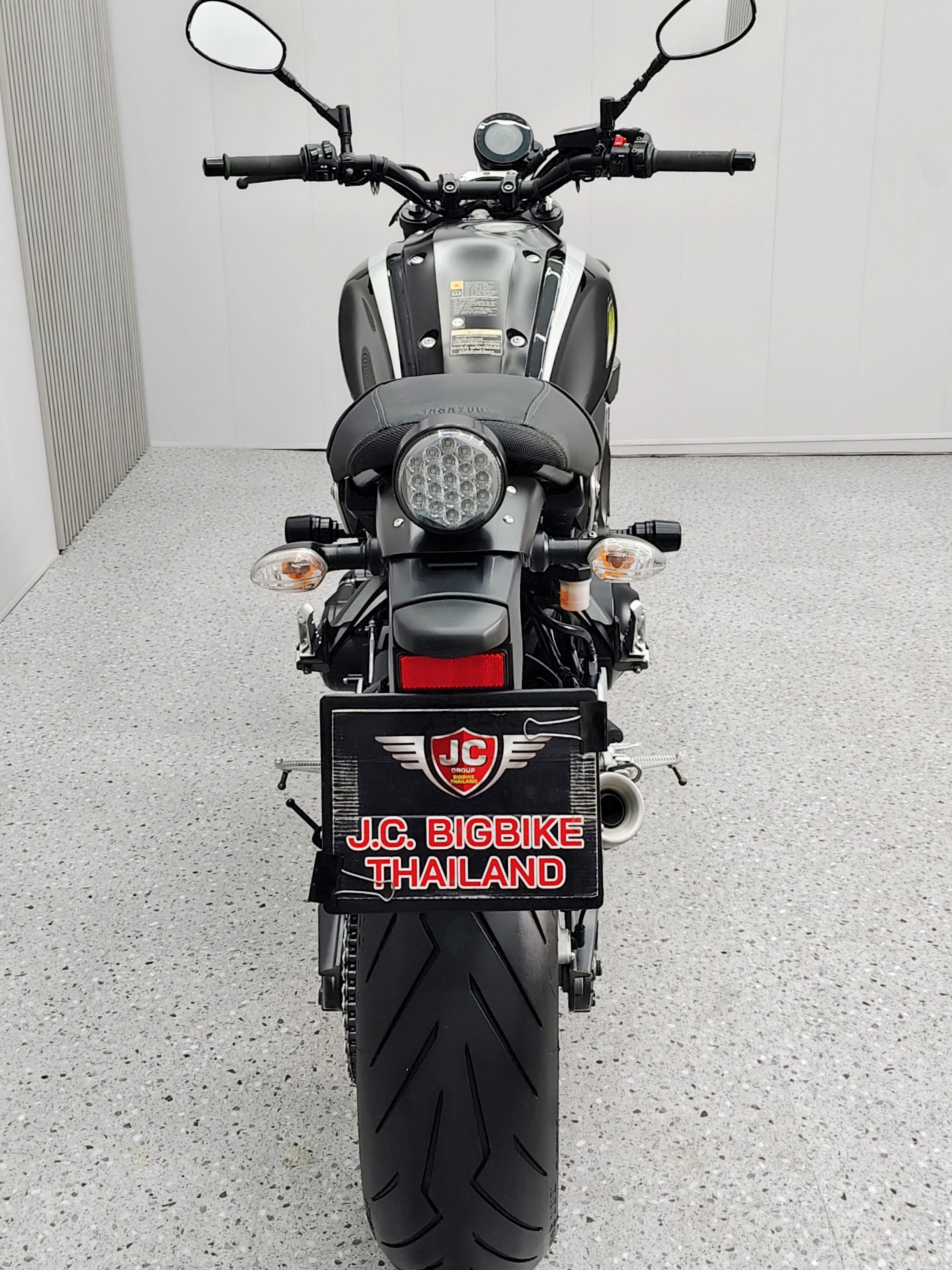 เข้าใหม่จ้า💥 YAMAHA XSR900 ปลายปี 2018 โปรโมชั่นเด็ด‼️ฟรี⭐