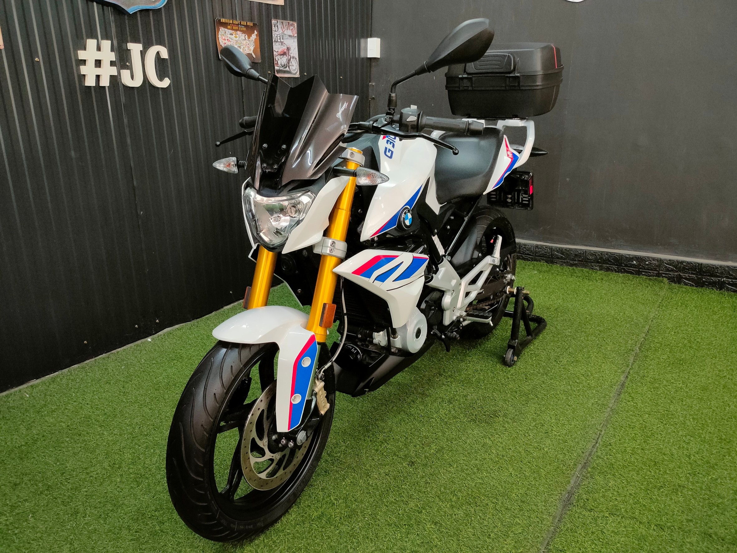 "จะออกรถใหม่...แวะดูคันนี้ก่อน" 😘 BMW G310r ปี 2021 model2019 สภาพนางฟ้าจ๋า ✨ สายจอด2พันโล‼️