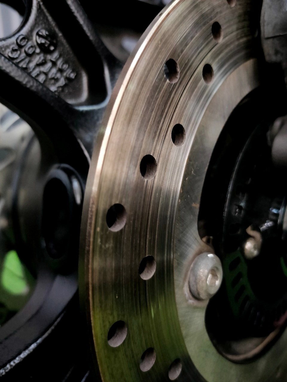 ดำดุดันไม่เกรงใจใคร ❗ YAMAHA New R3 โมเดล 2019 รถมือแรก "นางฟ้าไมล์น้อย" โคตรน่าใช้ 🥰