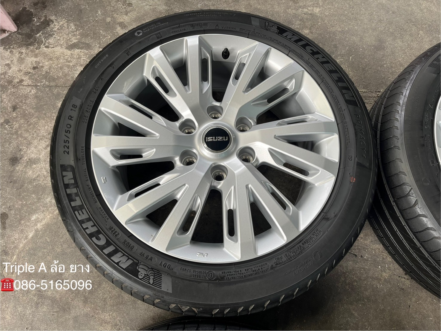 ✨ล้อแม็ก✨ISUZU D-Max รุ่นใหม่ล่าสุด ขอบ 18 แถมยาง 225-50-18 Michelin ปี 20