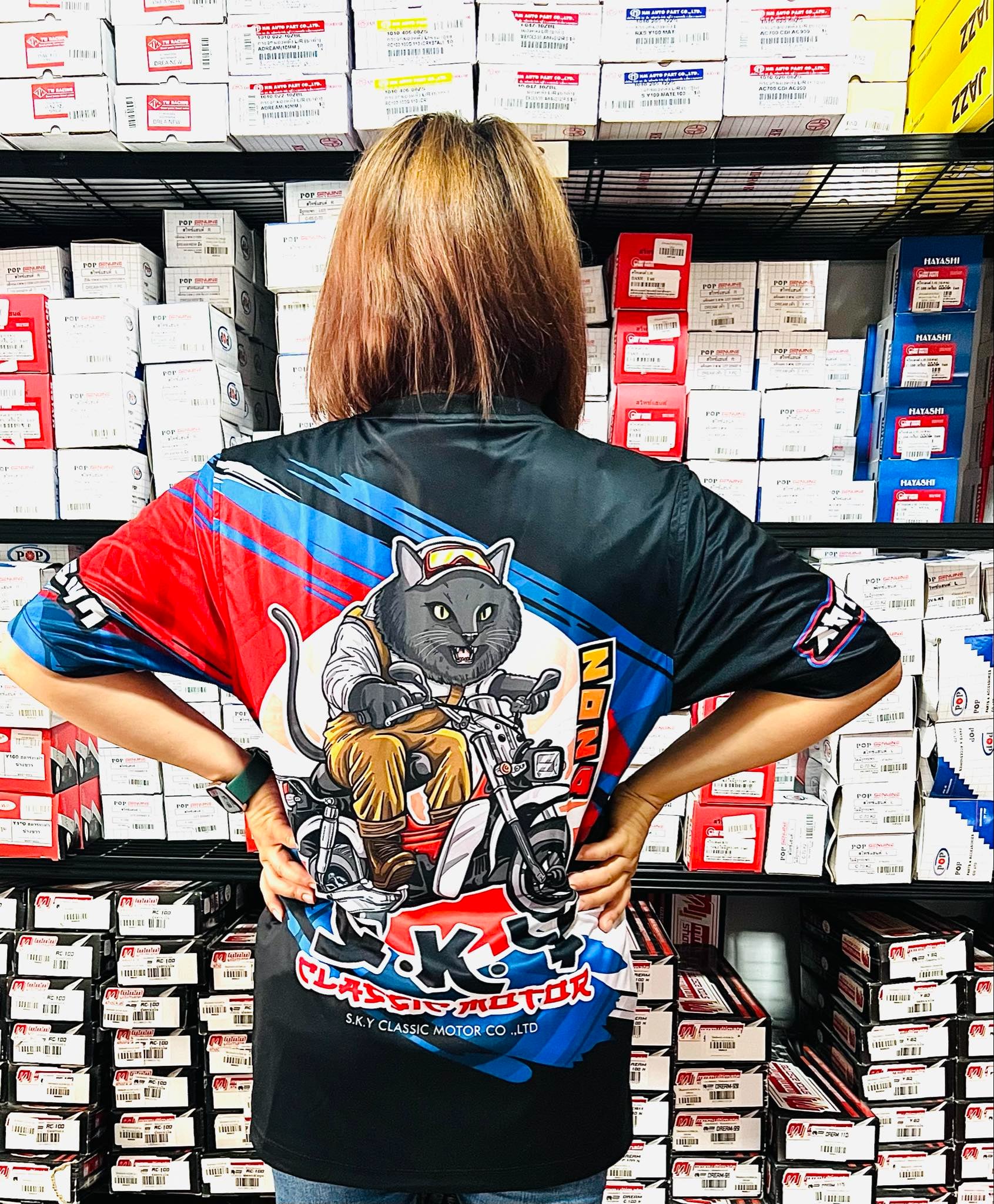 เสื้อกีฬาไมโครเรียบ ทั้งตัว สกรีนลาย แมวคลาสสิค