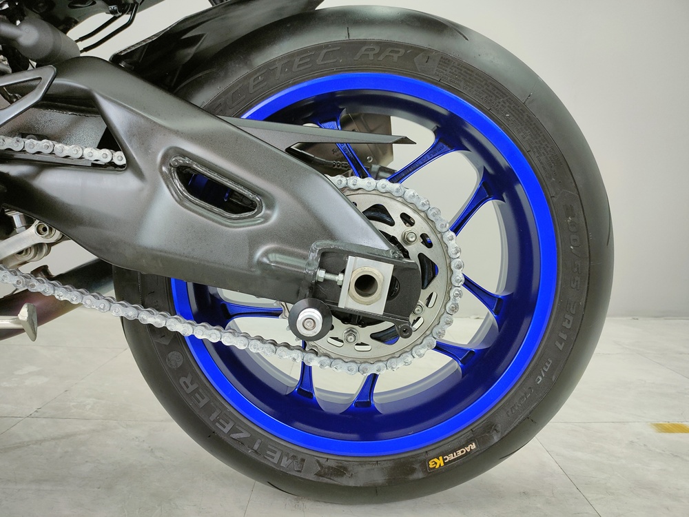ทรงแบบนี้เค้าเรียกว่าหล่อพอตัว 😆 YAMAHA YZF R1 จดทะเบียนปี 2018 โมเดล17 "แต่งร่วมแสน⭐แค่หมื่นกว่า"