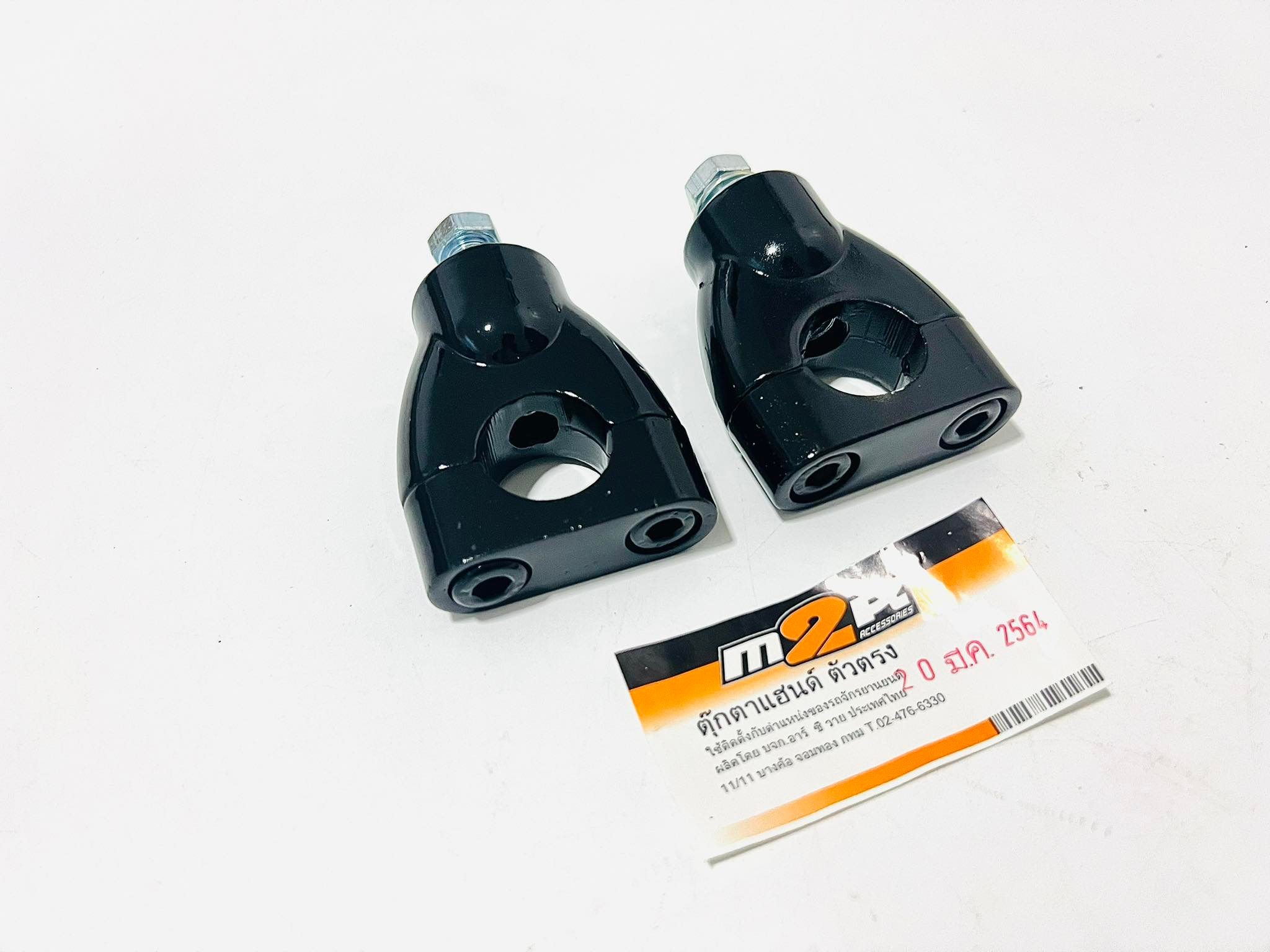 ตุ๊กตาแฮนด์ตรงพ่นดำสำหรับมอเตอร์ไซด์ทั่วไป