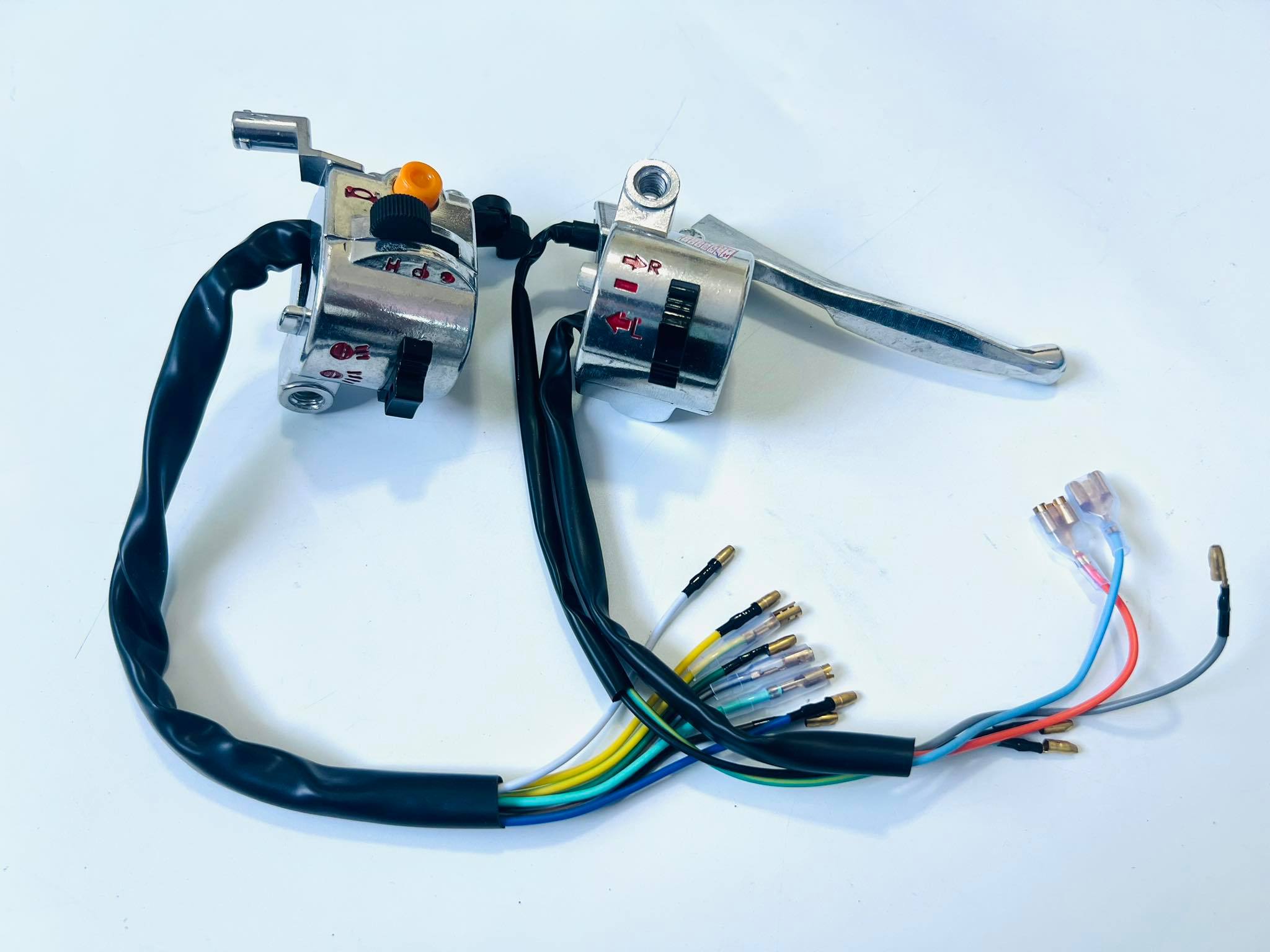 สวิทแฮนด์ชาลี chaly รุ่นมีครัช ครบชุด A32