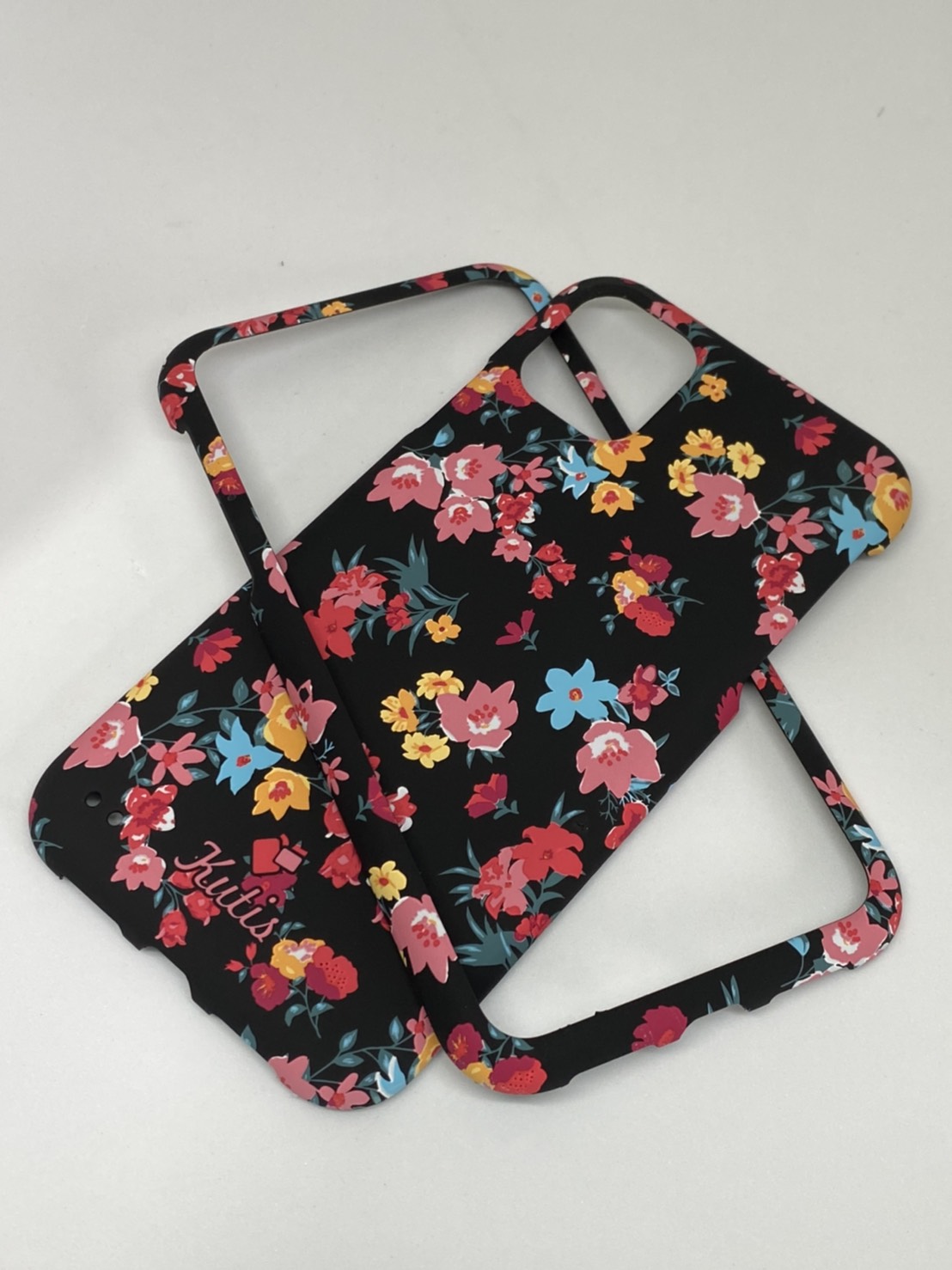 เคสคูทิส(Kutis)เคสไอโฟน11G(ลายดอกไม้หลากสี)มาใหม่ เคสประกบหน้า-หลัง เคสเรืองแสง เคสลายวินเทจ ร้านSuperhero Klongthom