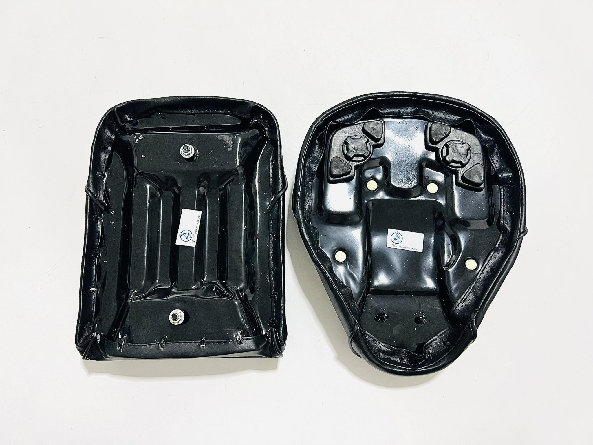 เบาะ 2 ตอน C70 รุ่นถังแยก สีดำ/ครีม/น้ำตาล/เทาขาว แจ้งสีในข้อความ C