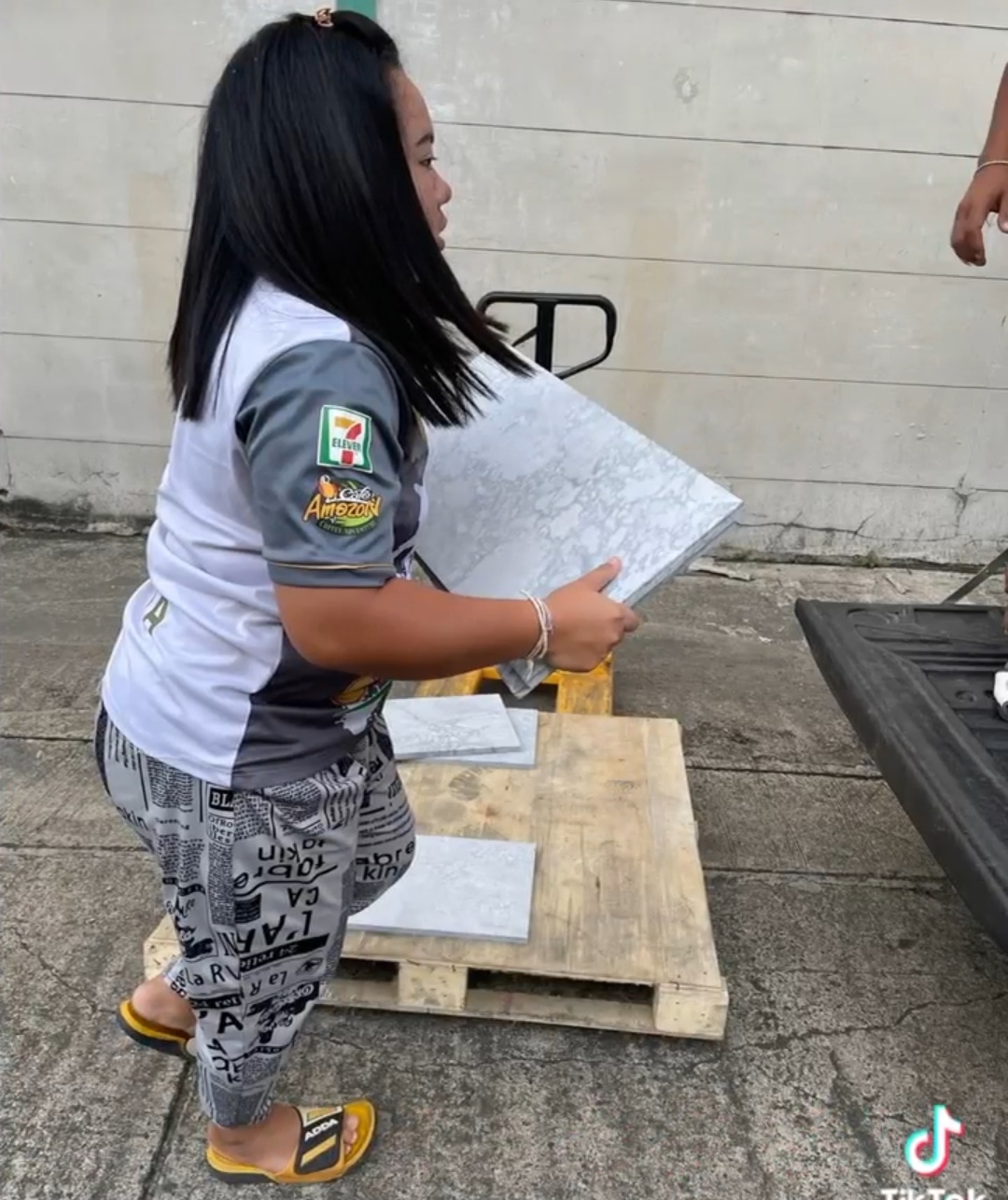 หินปูสระว่ายน้ำ White Cloudy ขนาด 10x10, 30x60,60x60