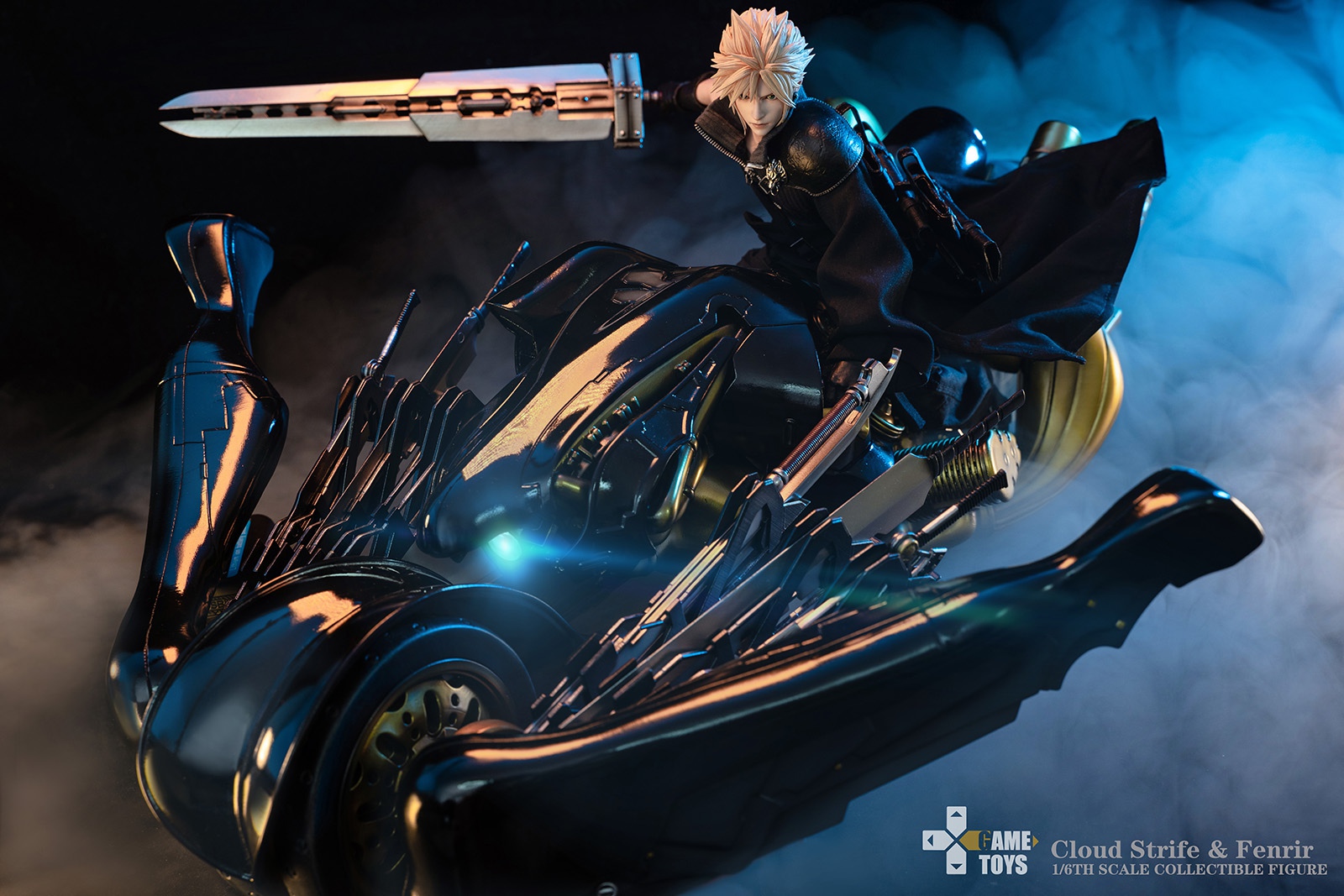 GAME TOYS GT-006C 1/6 Cloud Strife & Fenrir