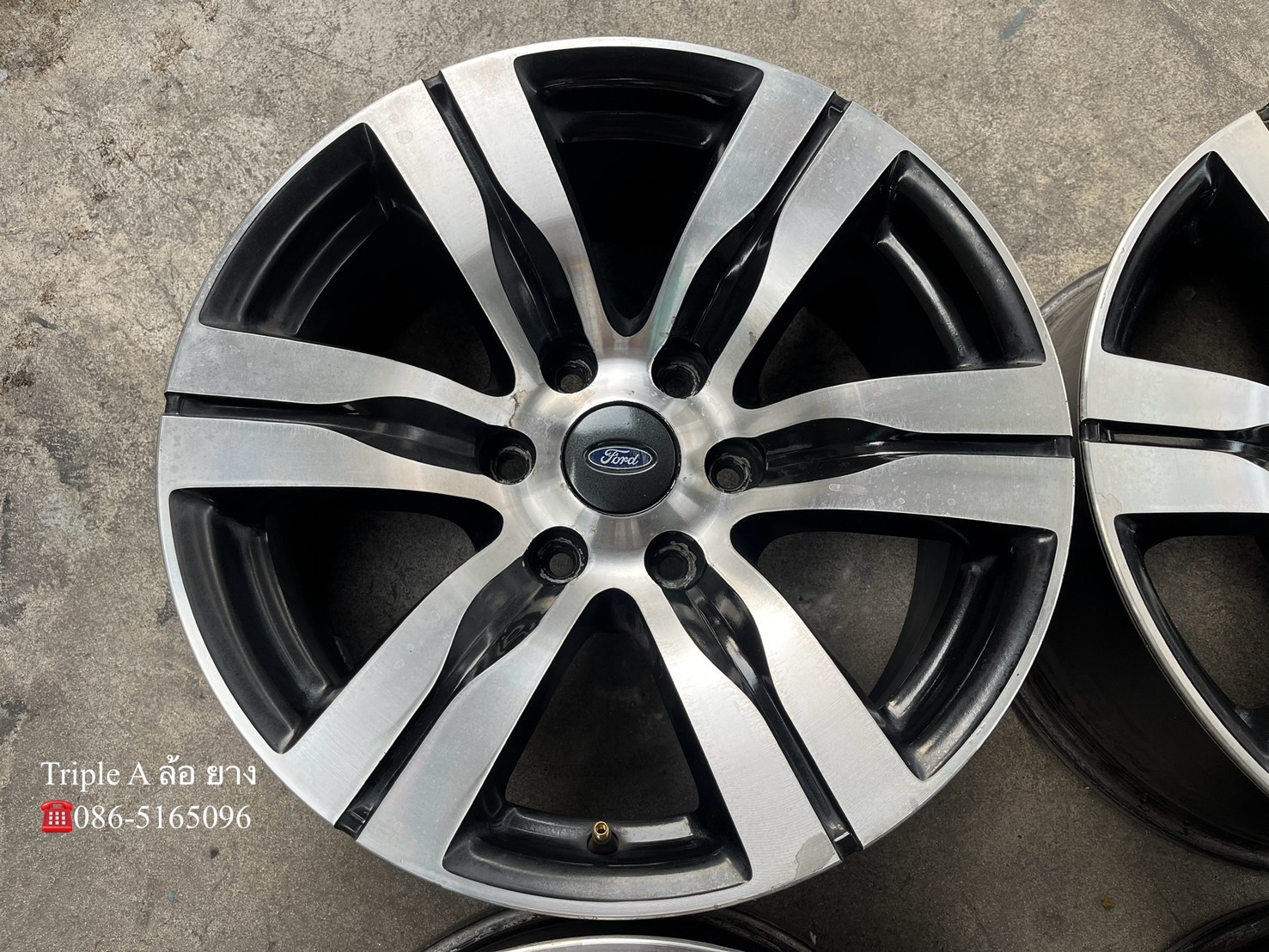 ✨ล้อแม็ก✨Ford Everest ขอบ 18 สีดำหน้าเงา