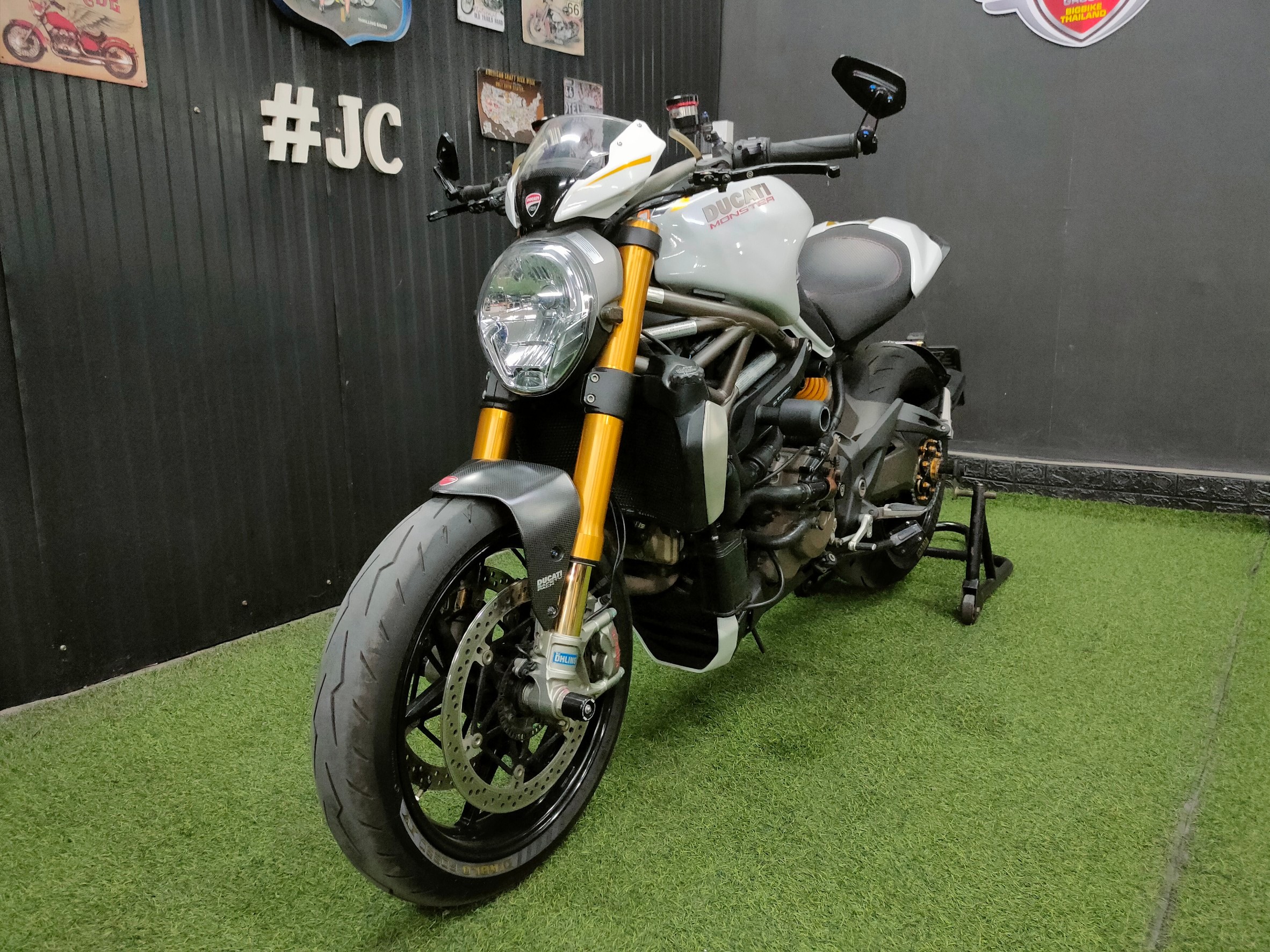 แรร์ไม่แรร์ไม่รู้...แต่ในออนไลน์นับคันได้เลย⁉️ 😱Ducati Monster1200S รถปี15 💥ตัวเปล่าก็ล้านแล้ว...ยัดเพิ่มอีก2แสน💥