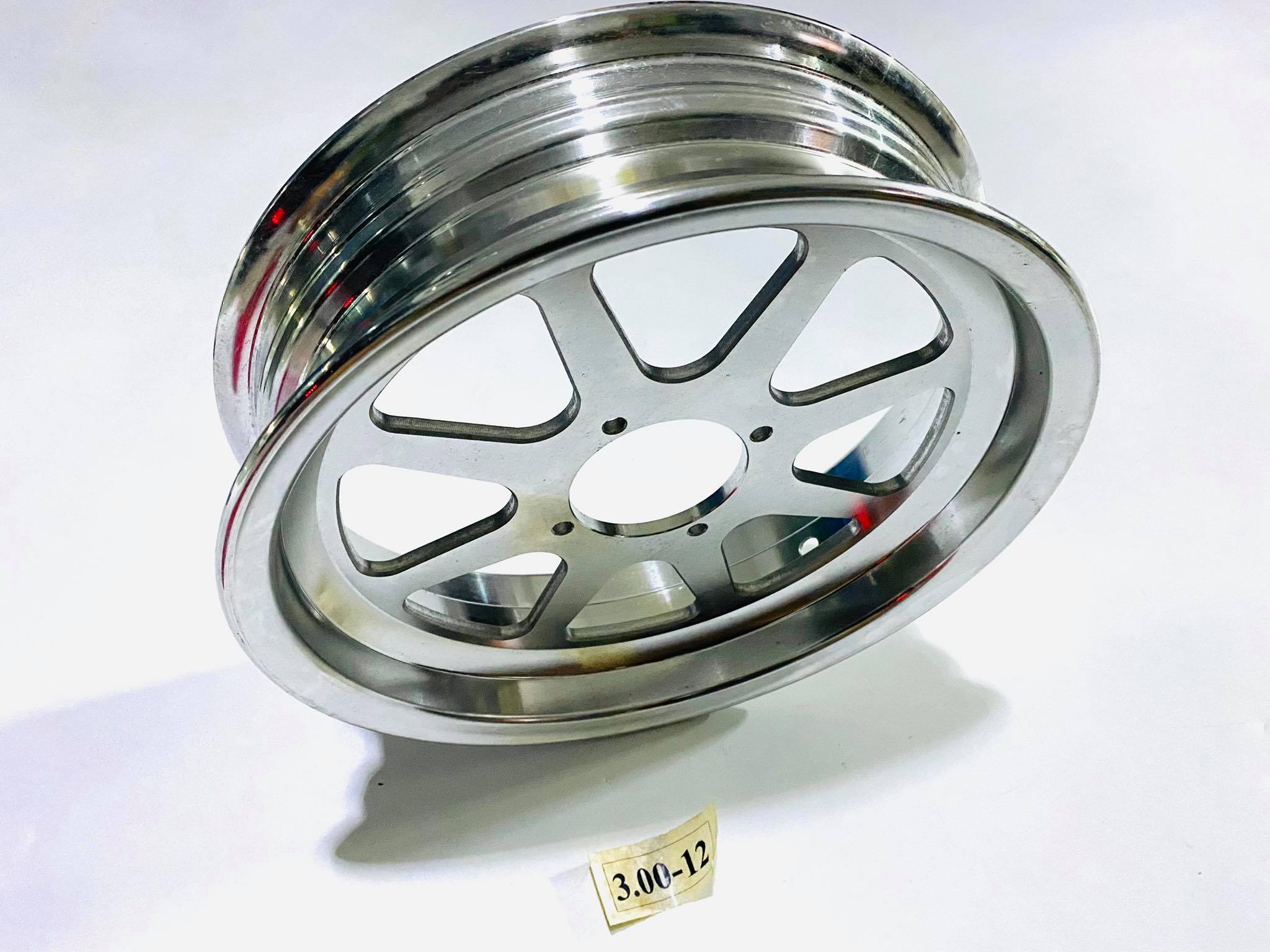 ล้อกะทะ3.00ขอบ12 เหล็กชุบ ลายดาว บด