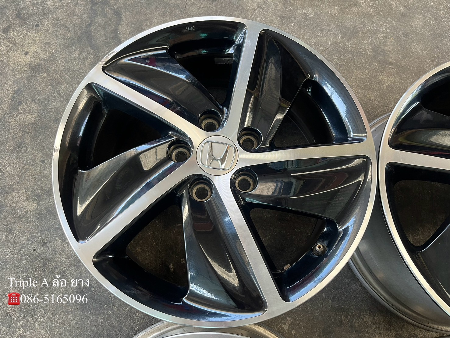 ✨ล้อแม็ก 5รู114✨Honda HRV ตัวท็อป ขอบ 17 ดำหน้าเงา
