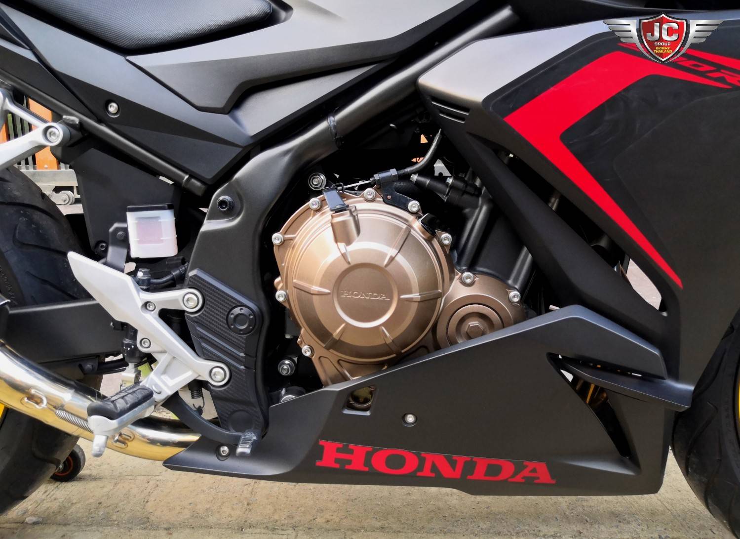 CBR500R ตัวพิเศษ 🔥𝐑𝐚𝐜𝐢𝐧𝐠 𝐀𝐝𝐝𝐢𝐜𝐭 𝐄𝐝𝐢𝐭𝐢𝐨𝐧🔥จดทะเบียนปี 2019 สภาพนางฟ้าไมล์4พันโลแท้