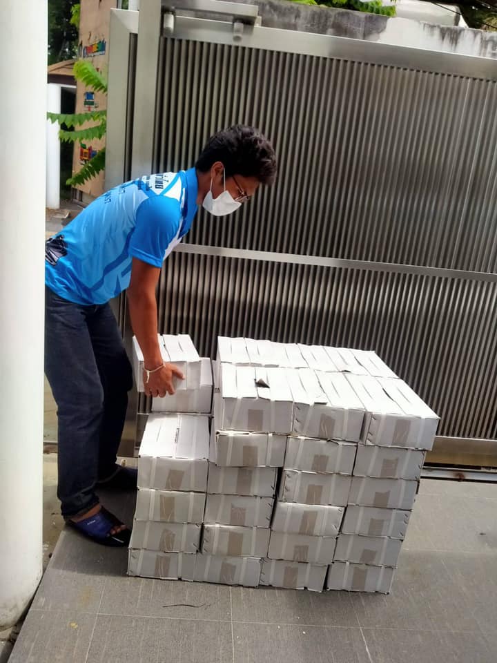 หินธรรมชาติ ปูสระว่ายน้ำ ทักได้ ถามได้จ้า