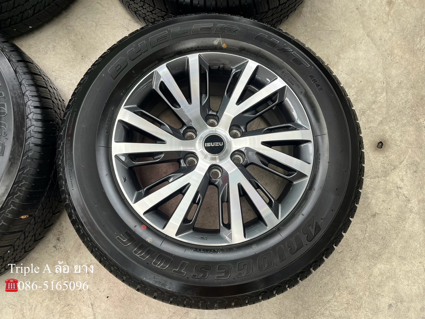 ♨ปี 24♨✨ล้อแม็กพร้อมยางน้องๆป้ายแดง✨ISUZU D-Max รุ่นใหม่ล่าสุด ขอบ 18 ดำหน้าเงา💖