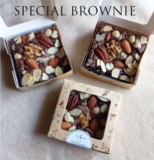 ⭐️ Special Mixed Nuts Brownie 🤎บราวนี่หน้ารวมพิเศษ🤎 ⭐️ ขนาด 7.5x7.5 cm./ ชิ้น * ขั้นต่ำสั่ง 4 ชิ้นต่อ1เซท