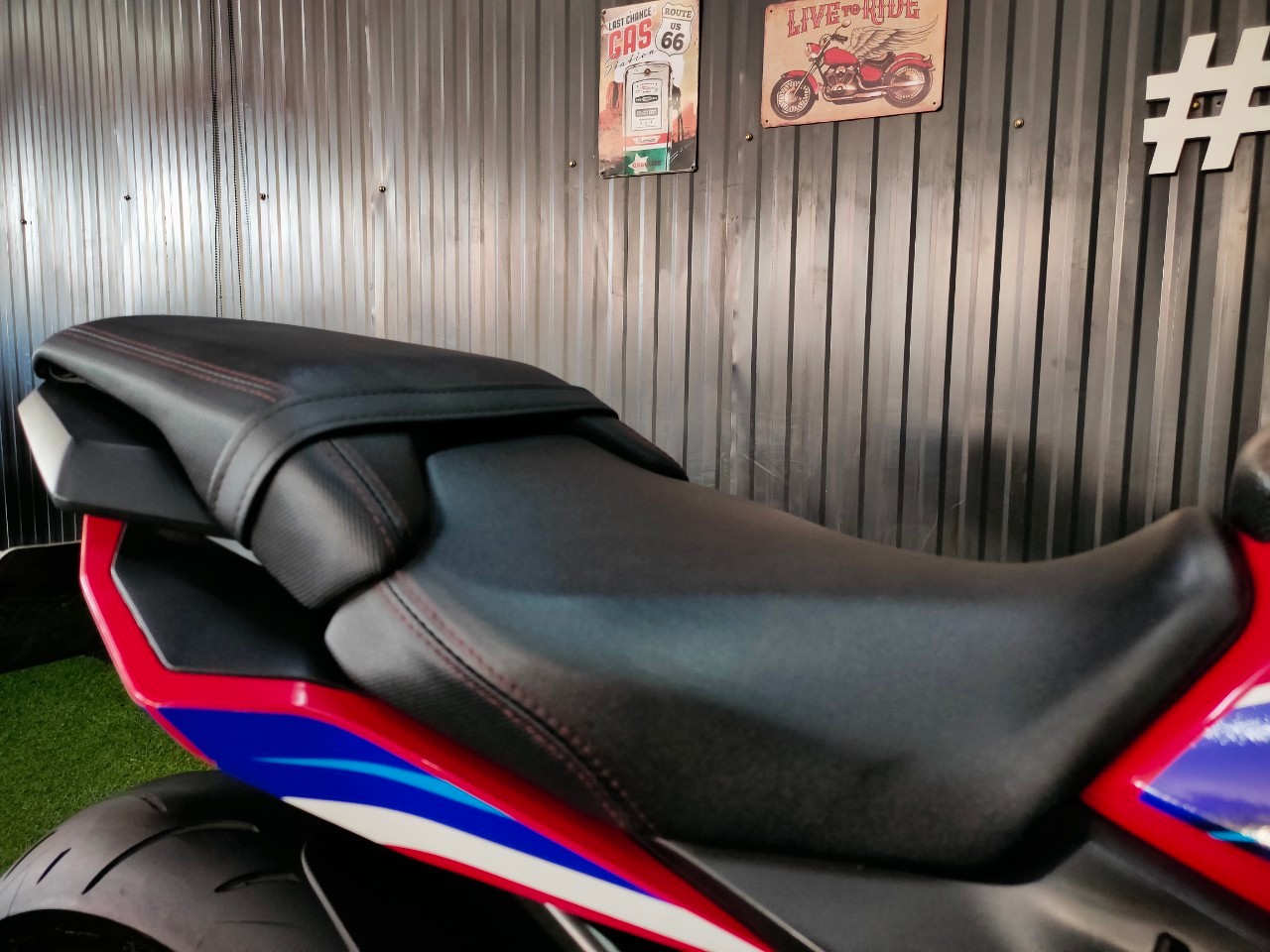 📣 รีบจัดก่อนปรับดอกเบี้ย‼️ HONDA CBR650R ปี 2020 👉 มือเดียว ท่อฟูล ทรงดี 👈