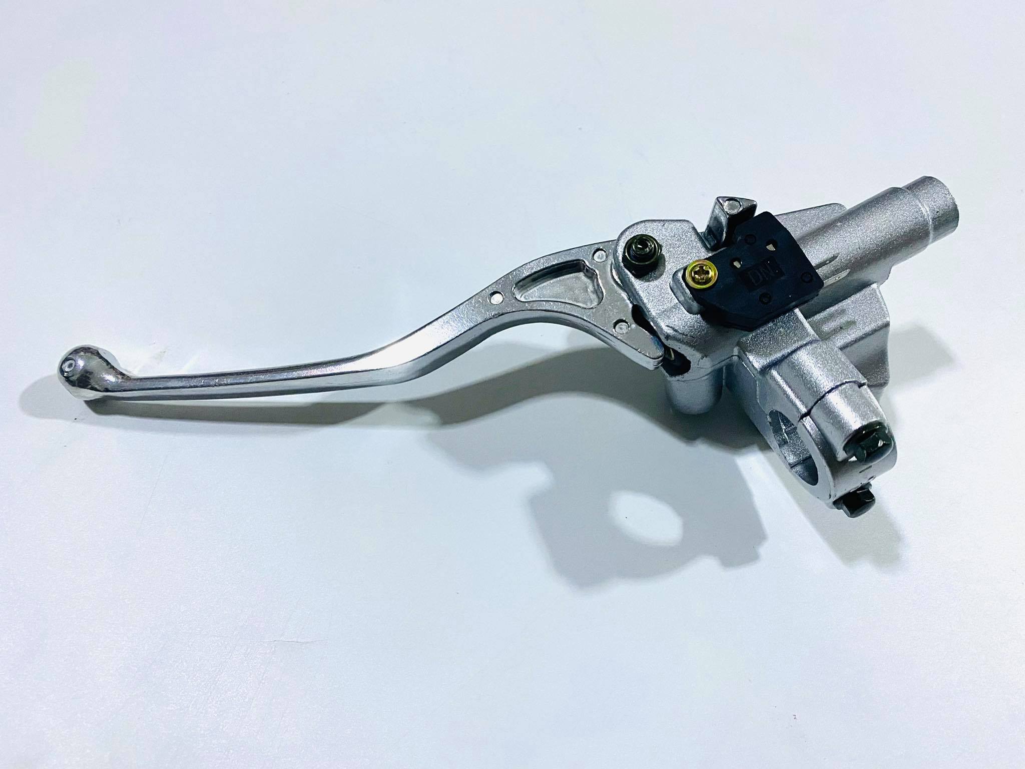 ปั้มดิสเบรคบนสแมช smash ชุบ