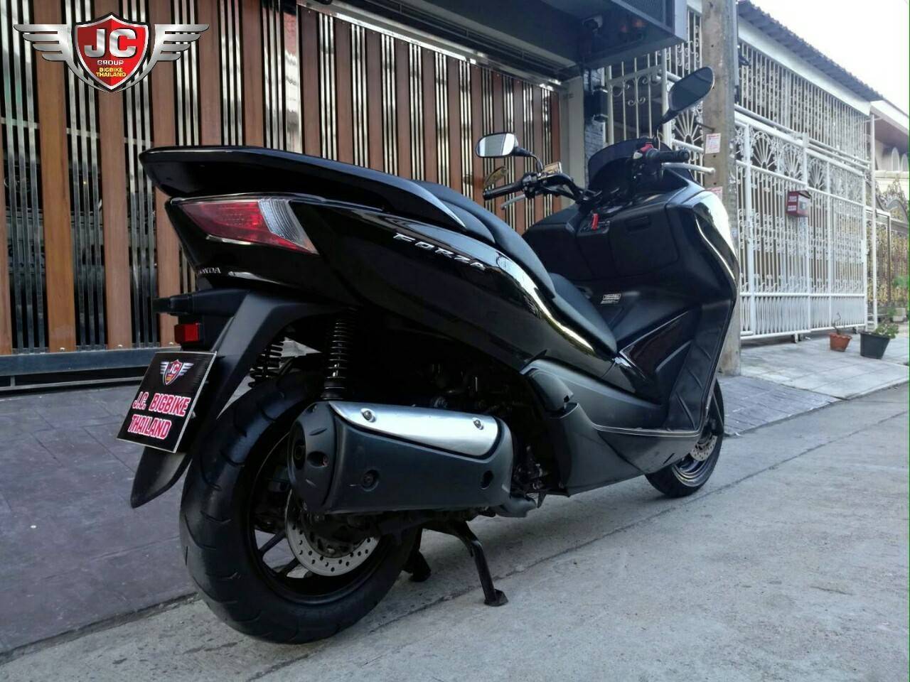 รถบ้านแท้ สายจอด6ปี หมื่นสองพันโลแท้