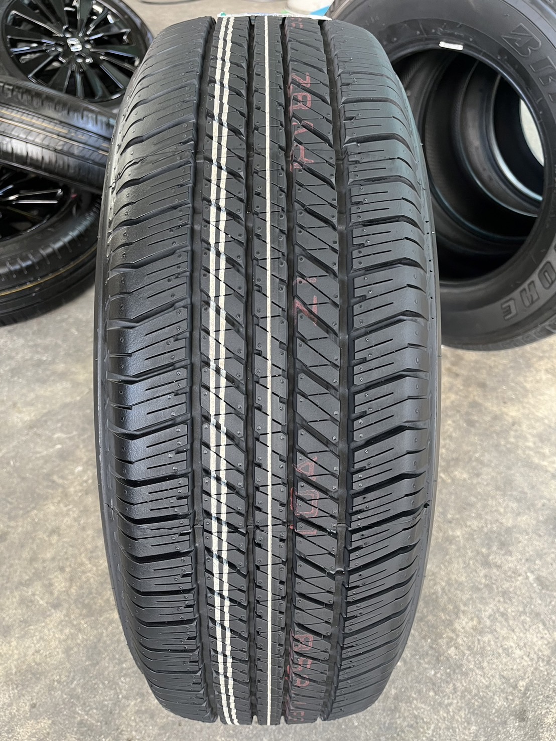 ♨️ปี 24♨️✨ยางใหม่💯265-65-17 Bridgestone🚘เหมาะสำหรับ รถกระบะตัวสูง และ SUV ทุกรุ่น