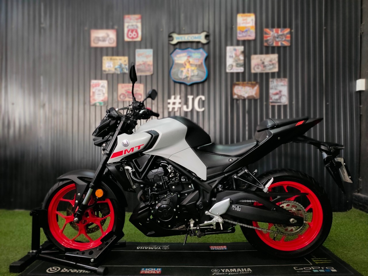 โป๊ะ‼️ ประวัติดีแต่งบน้อย 💥 เชิญทางนี้เลยจ้า 🤗 All new MT03 จดปี 2021 ✨ มือเดียว ไมล์น้อย สวยจัด ✨