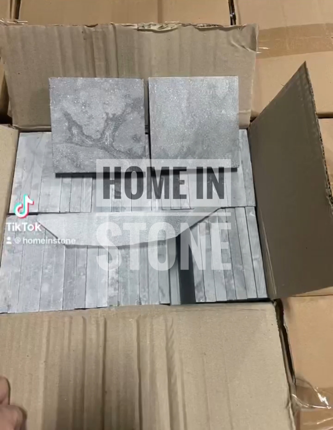 หินปูสระว่ายน้ำ Silver grey 10x10 + White Cloudy 10x10