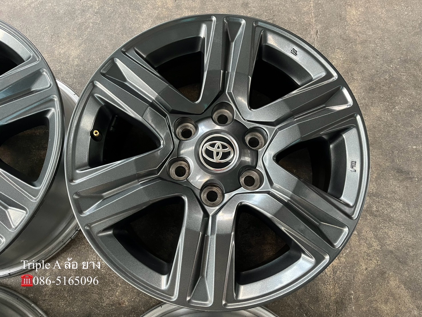 ✨ล้อแม็ก✨Toyota Revo รุ่นใหม่ ขอบ 17💖สภาพสวยมาก💖