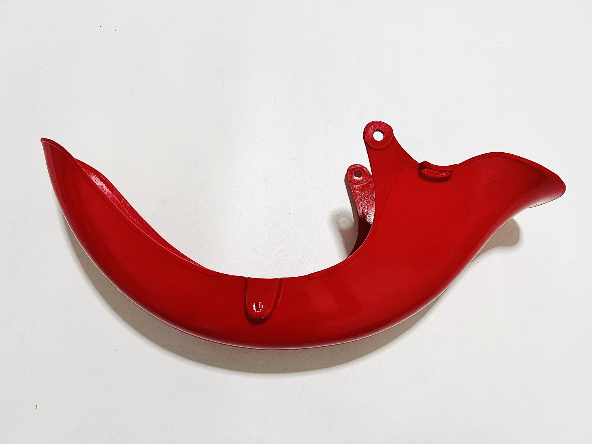 บังโคลนหน้าC70 C65 สีแดง เขียว พื้นดำเลือกได้เลย C