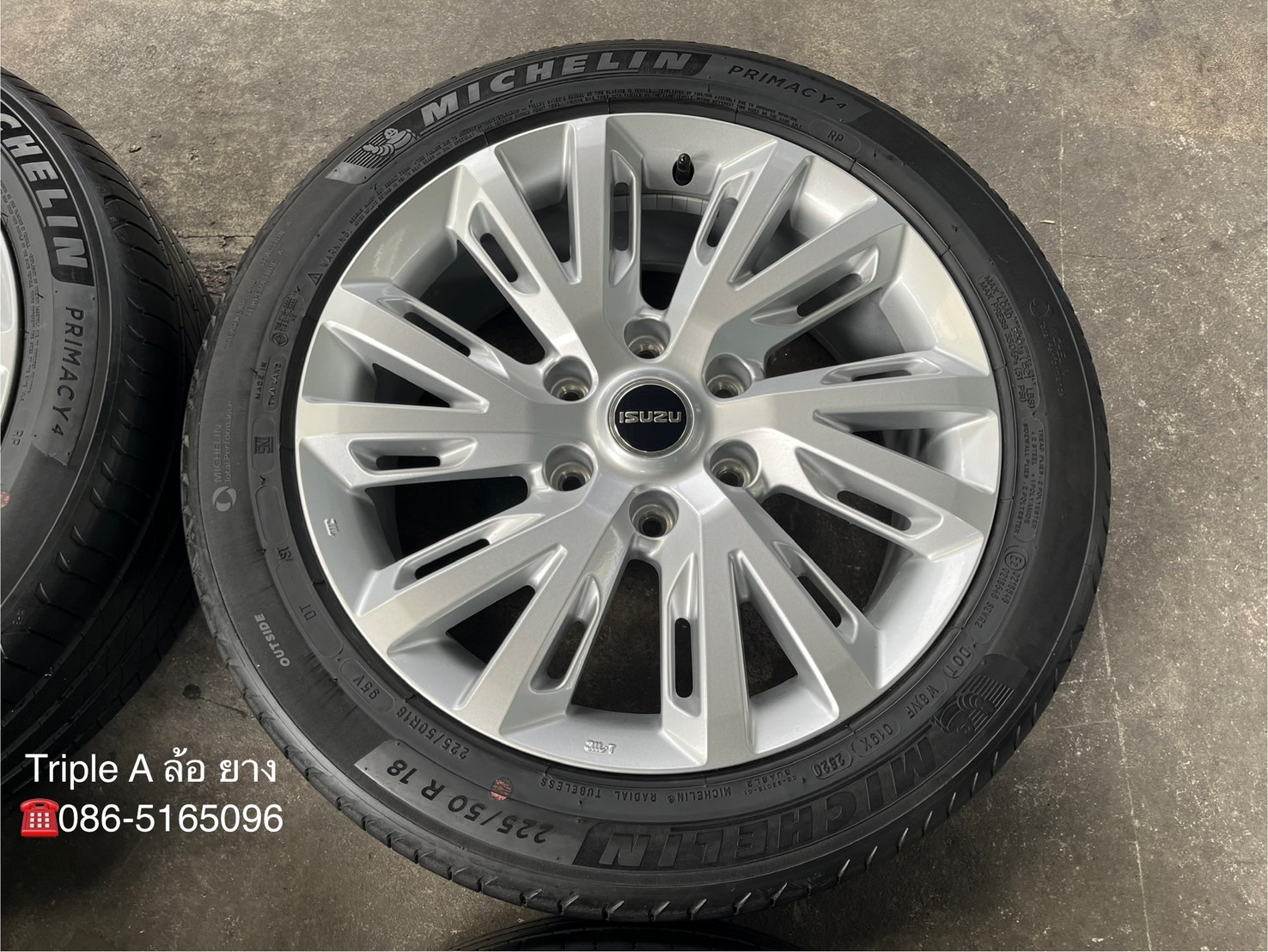 ✨ล้อแม็ก✨ISUZU D-Max รุ่นใหม่ล่าสุด ขอบ 18 แถมยาง 225-50-18 Michelin ปี 20