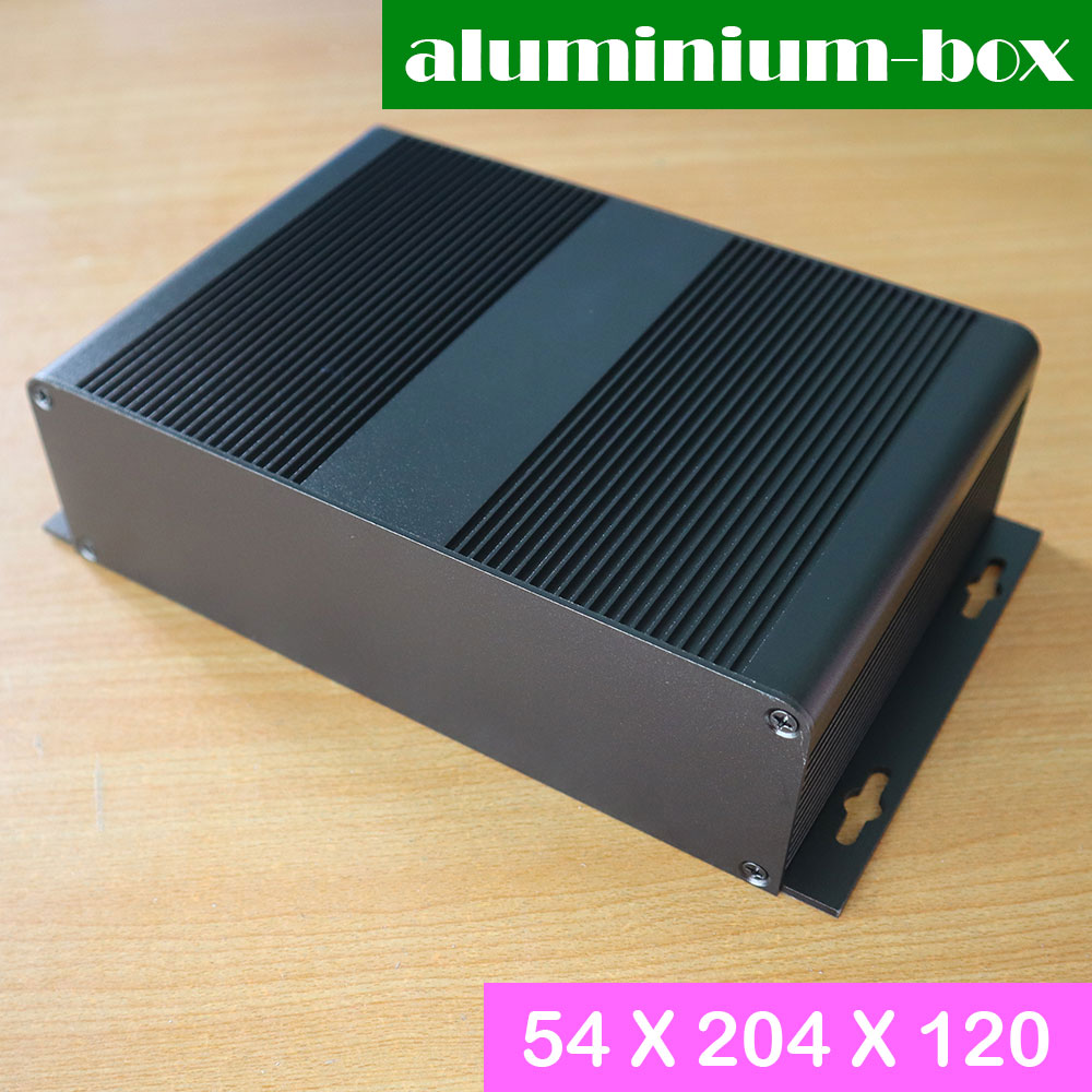 กล่องอลูมิเนียมสีดำ มีขายึด ขนาด 54 X 204 X 120 mm (P)