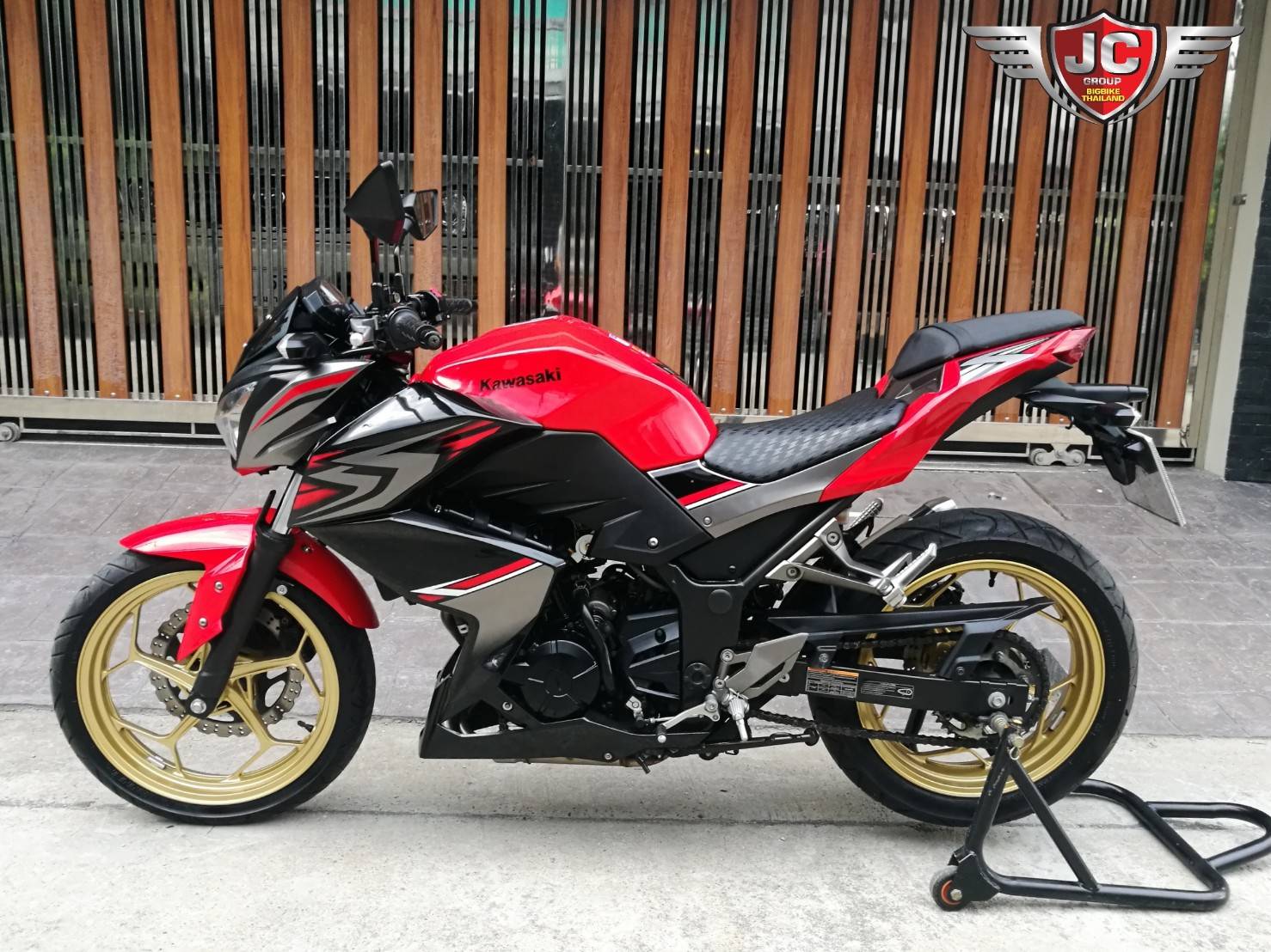 รถบ้านแท้มือเดียวไม่ประมูล ไมล์แท้หมื่นกว่าโล เครื่องดีสภาพเดิมจัด